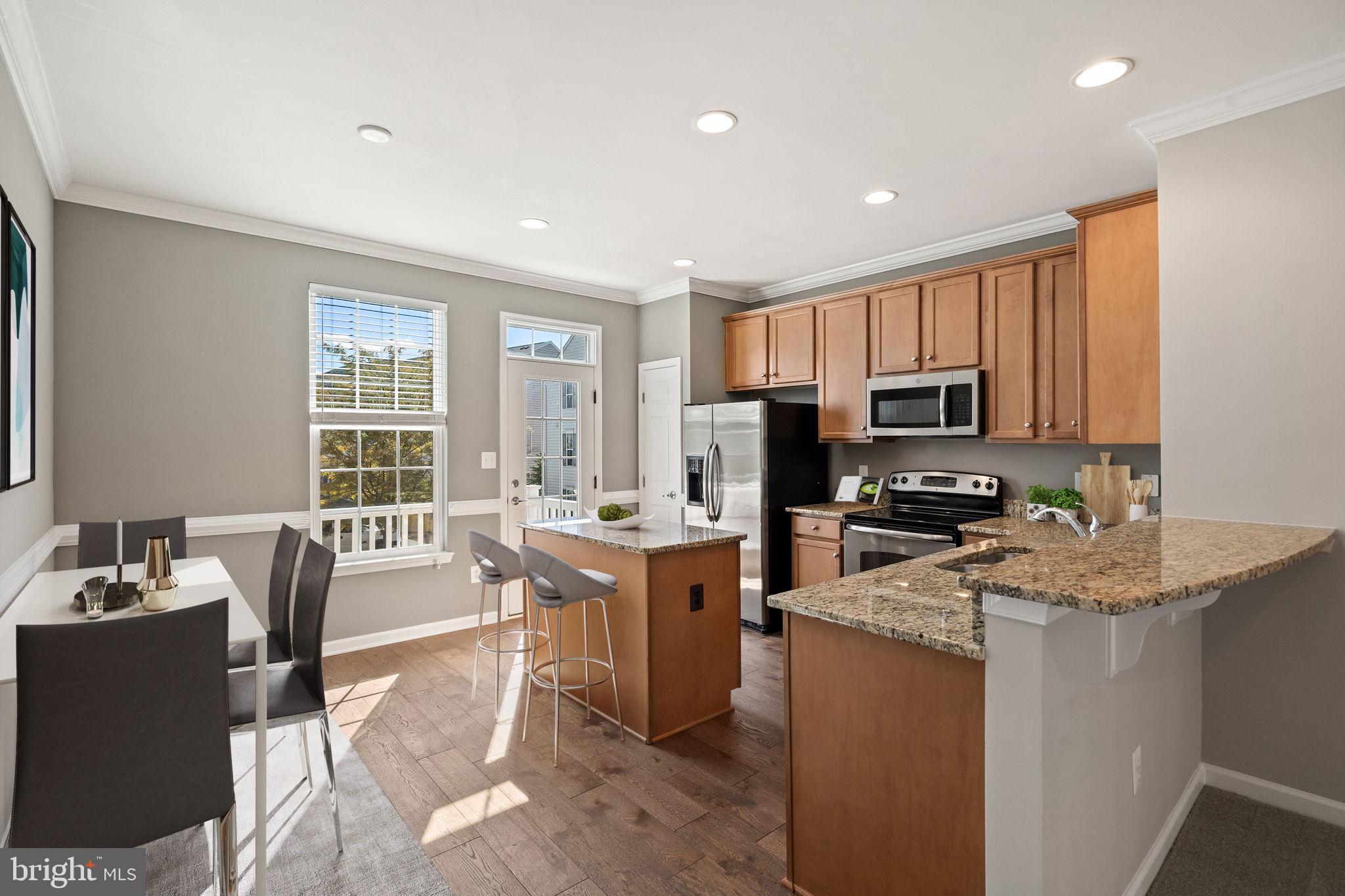 HEATHCOTE COMMONS CONDOMINIUMS - Residential Lease