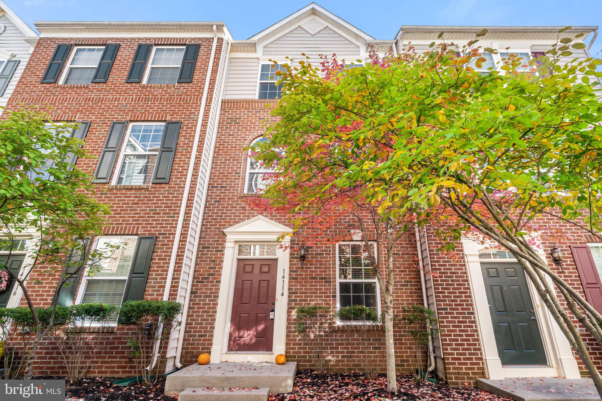 HEATHCOTE COMMONS CONDOMINIUMS - Residential Lease