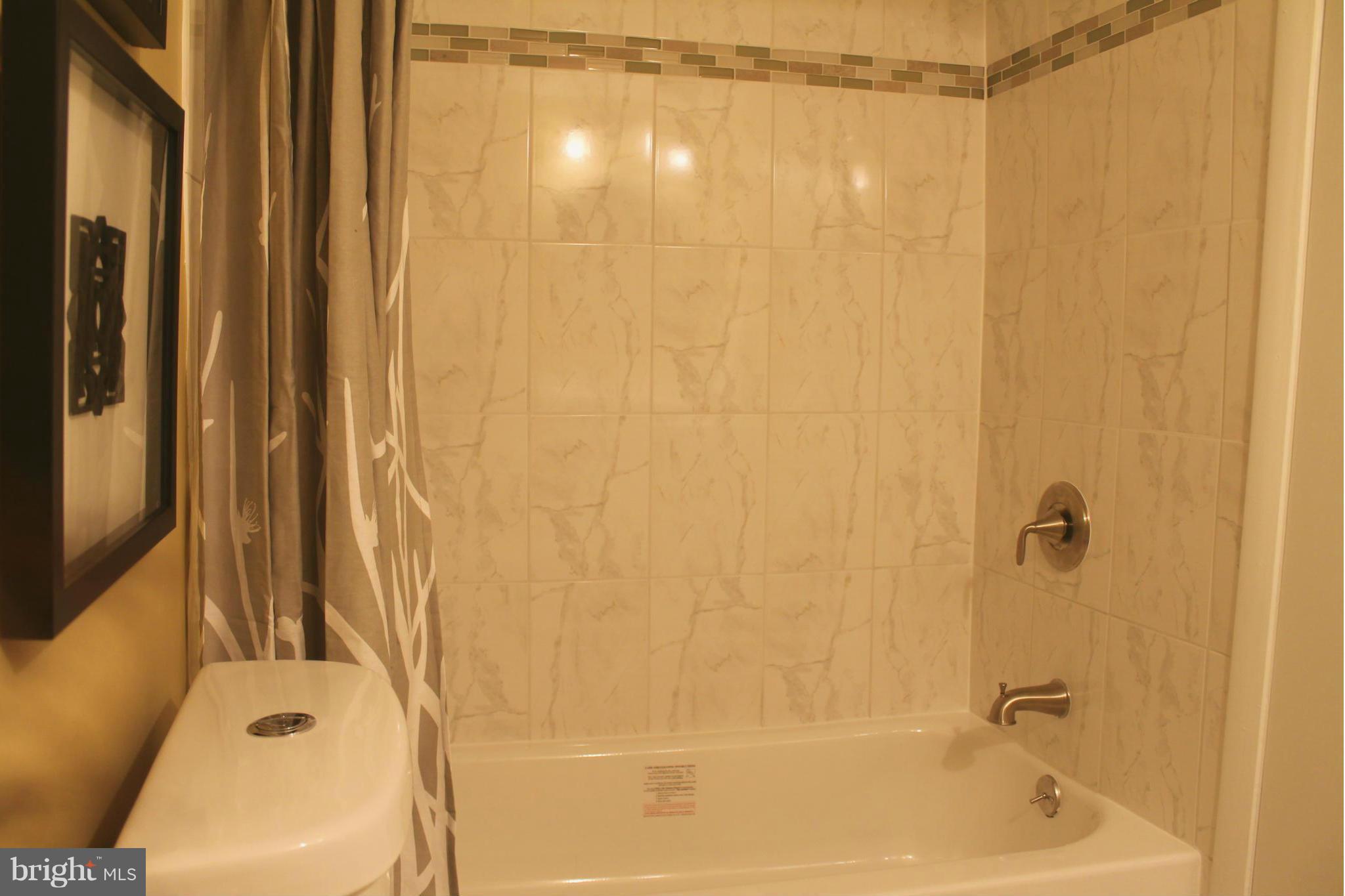 SOUTHGATE - Residential