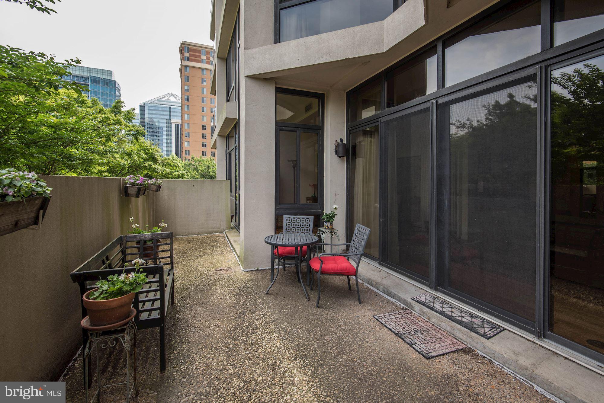 ROSSLYN - Residential