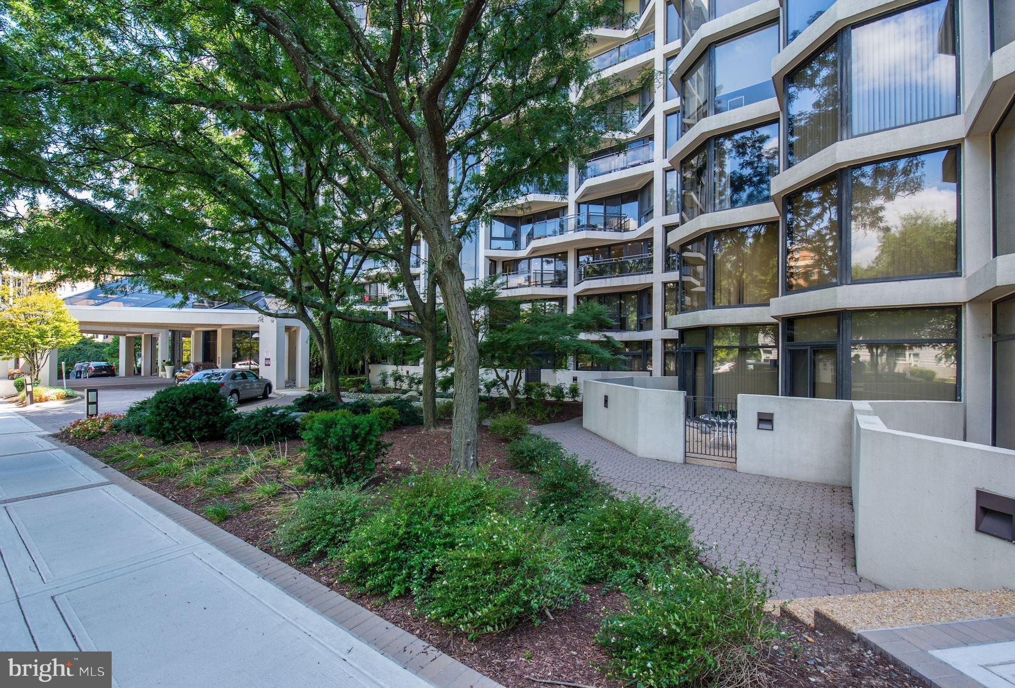 ROSSLYN - Residential