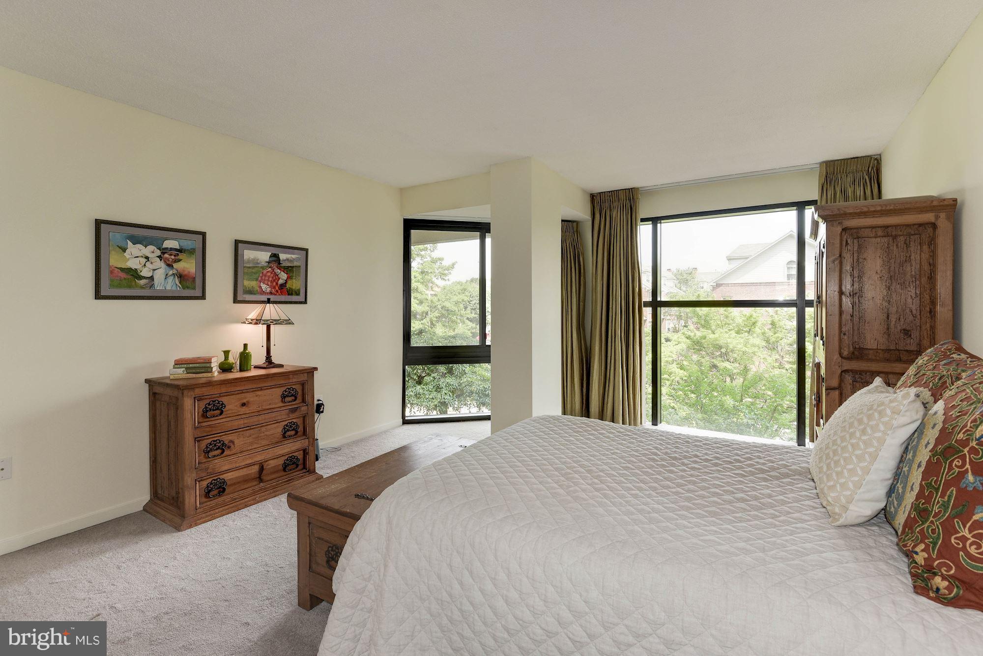 ROSSLYN - Residential