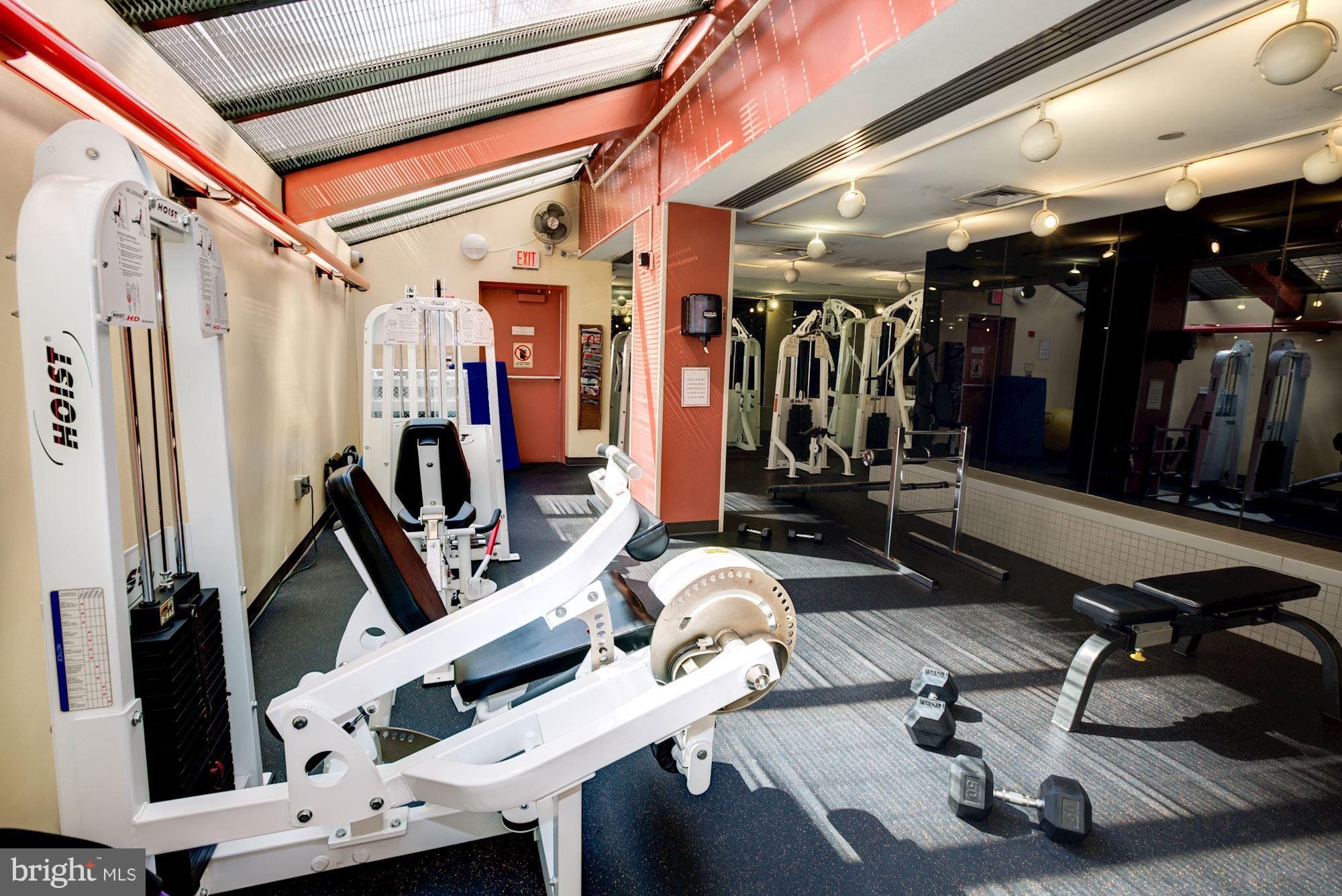 ROSSLYN - Residential