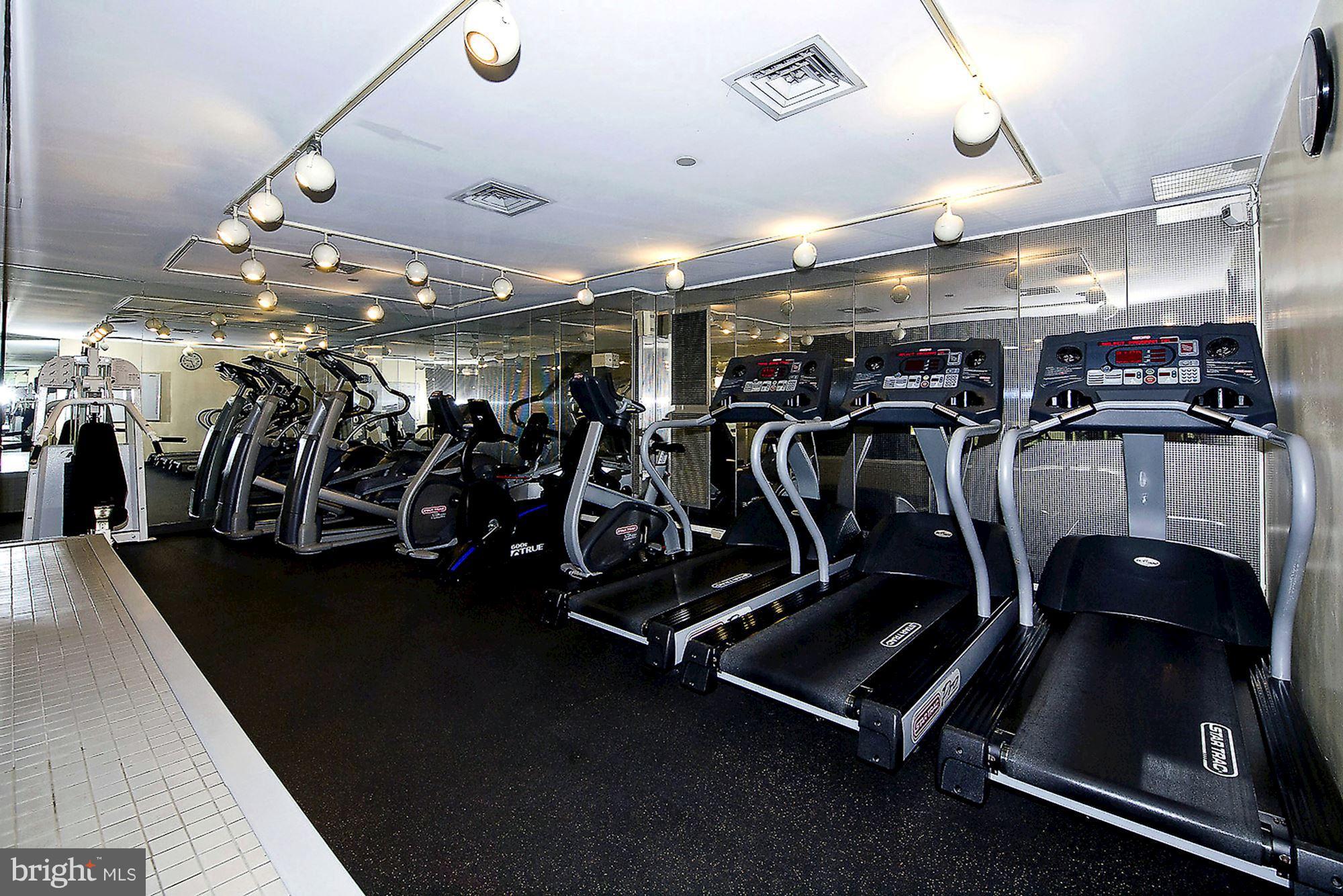 ROSSLYN - Residential