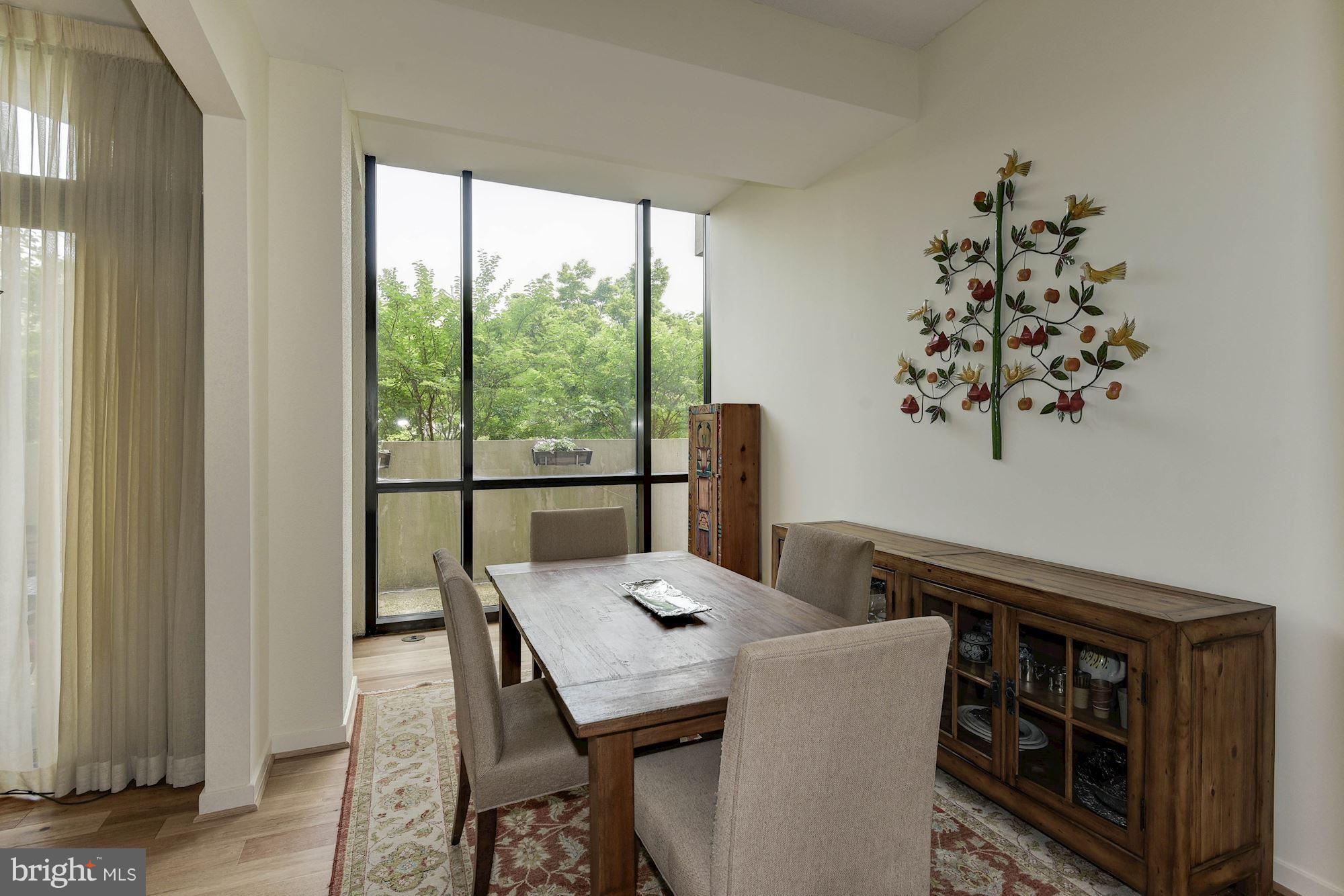 ROSSLYN - Residential