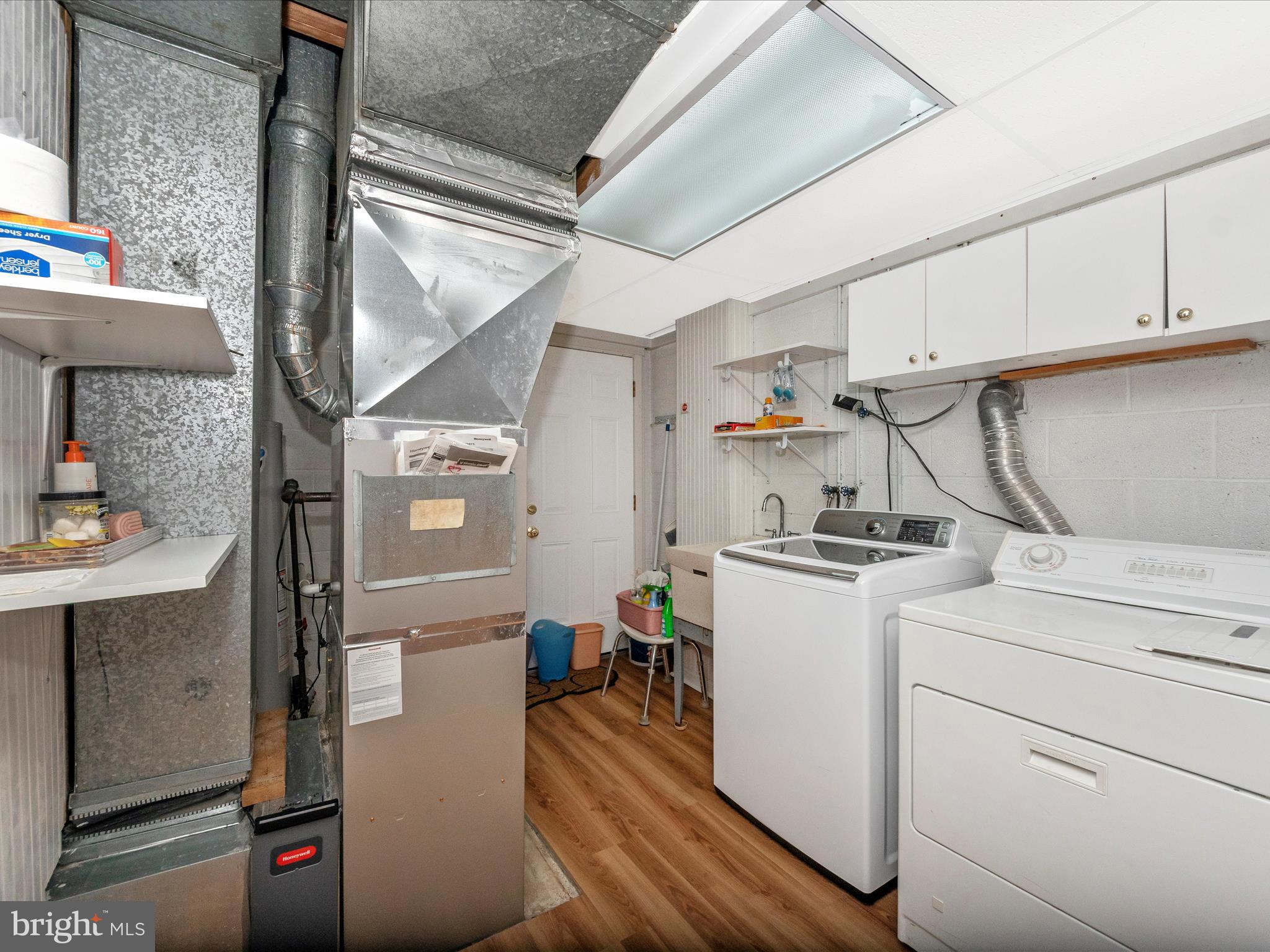 THUNDER HILL - Residential