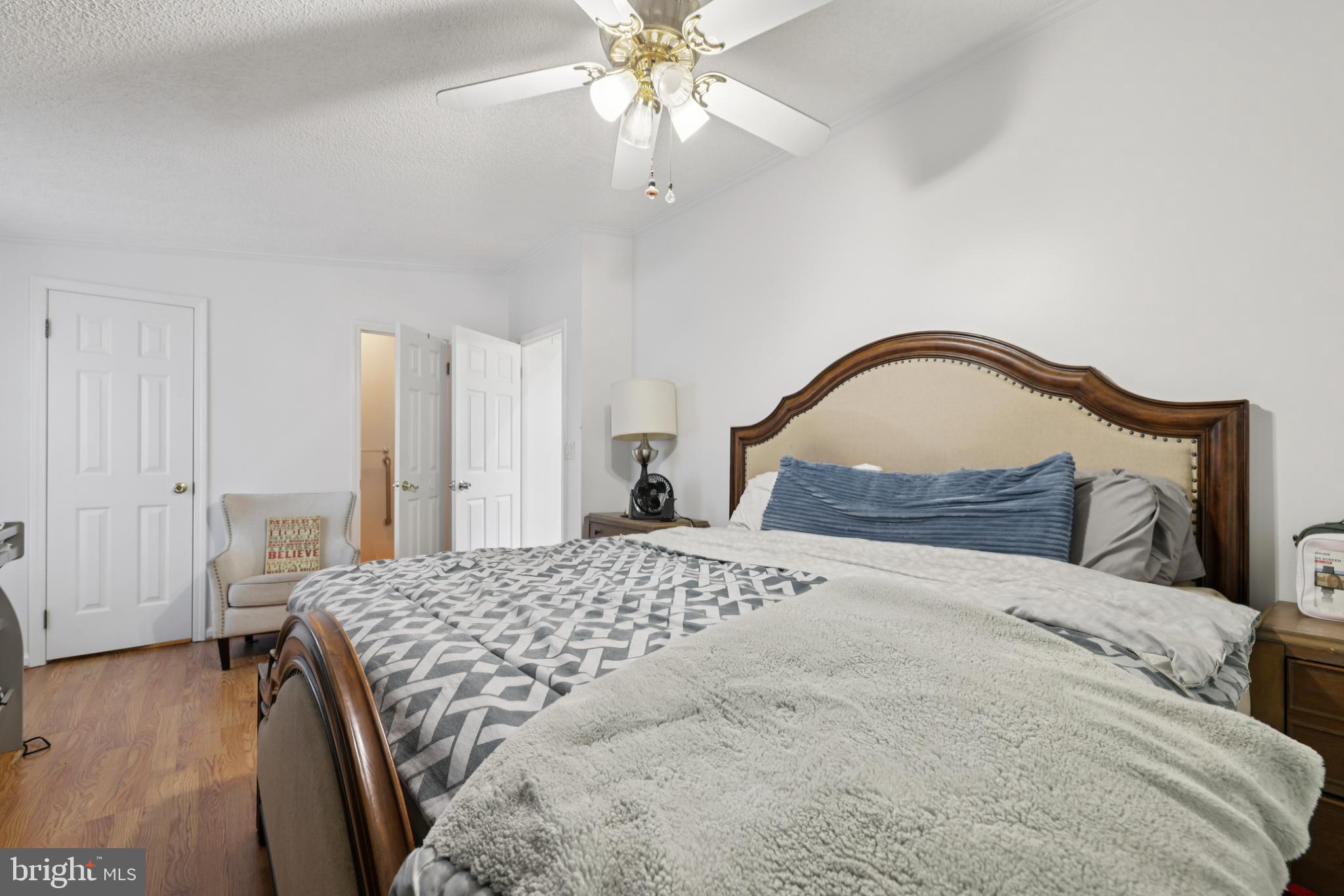 SIGNAL HILL - Residential