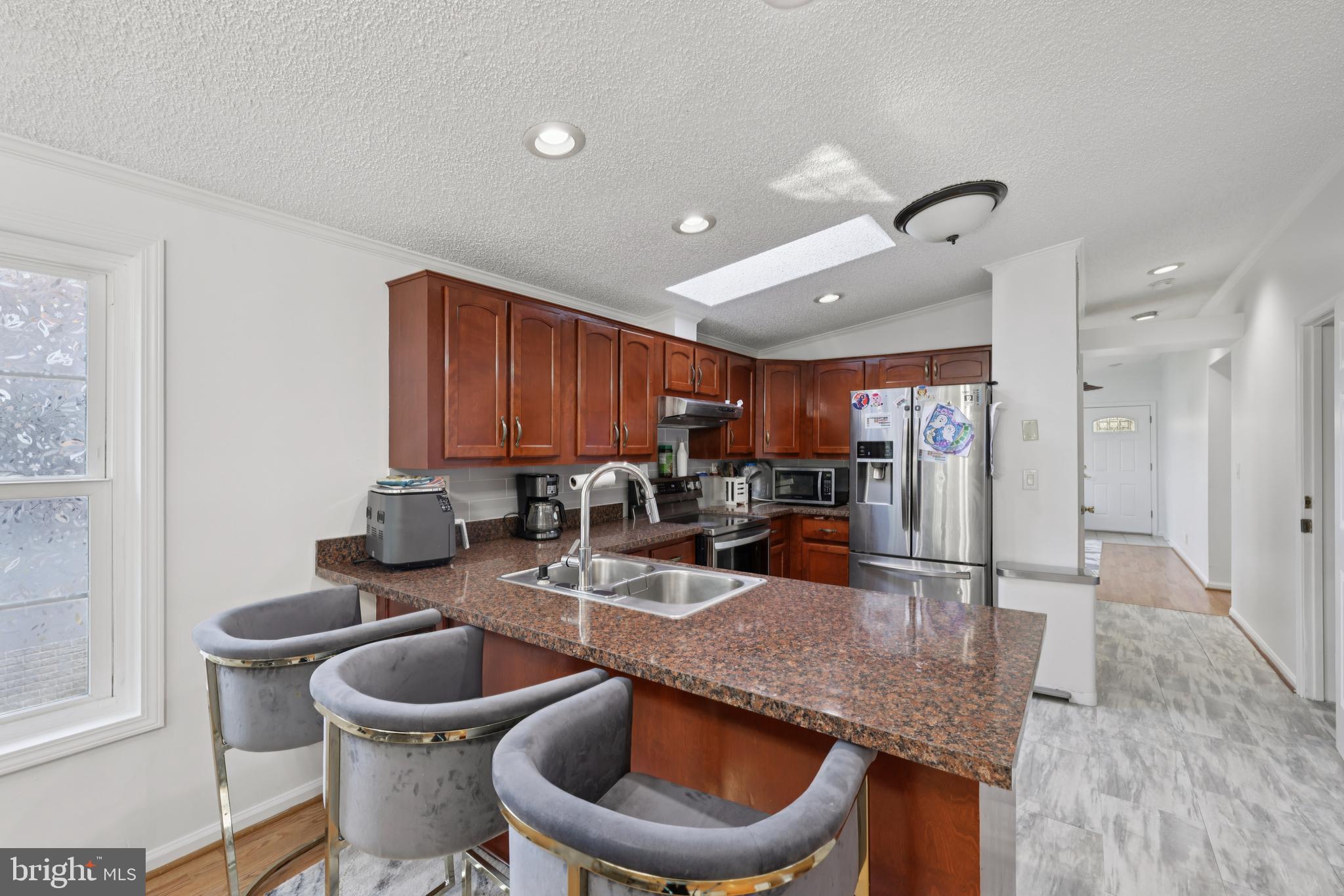 SIGNAL HILL - Residential