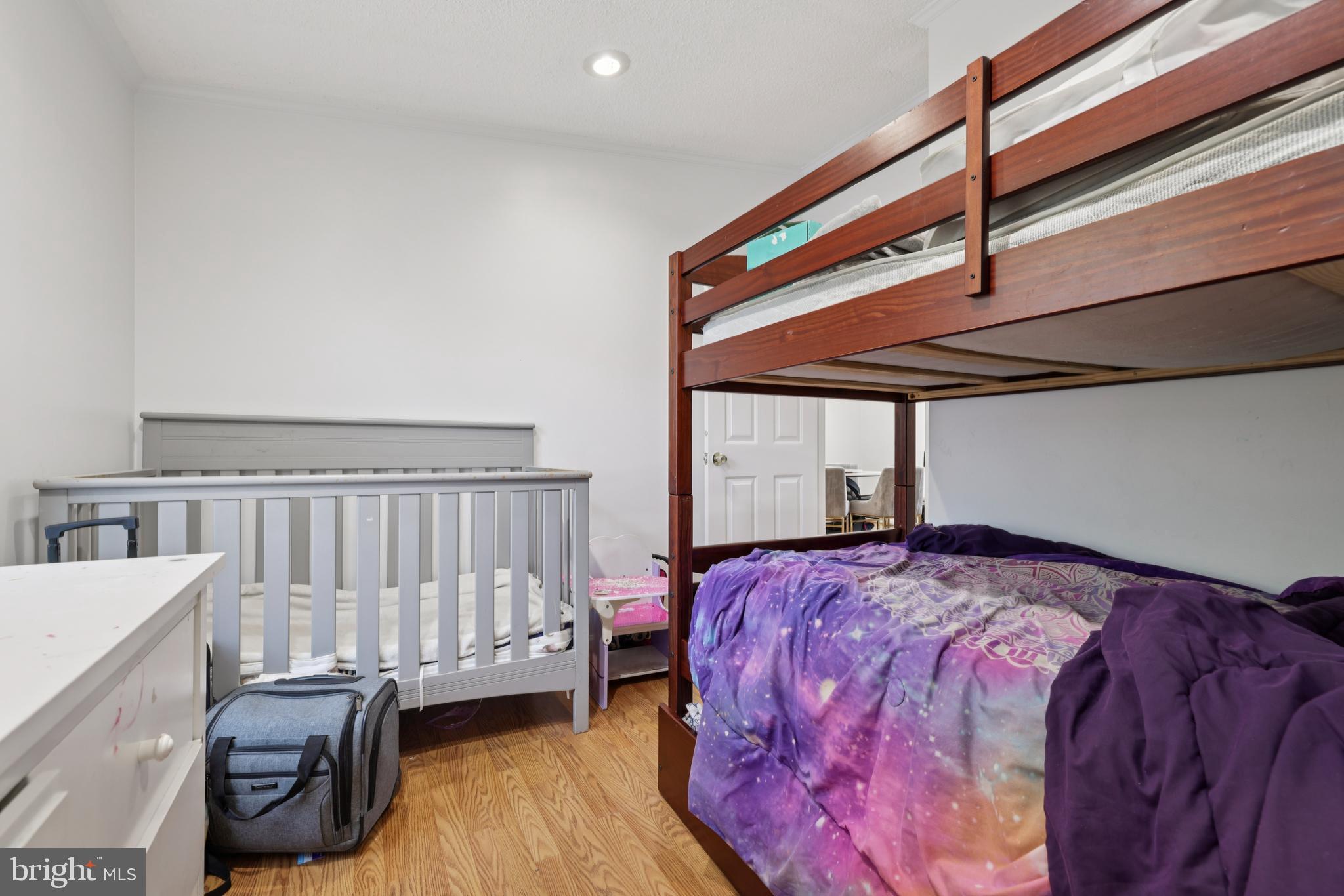 SIGNAL HILL - Residential