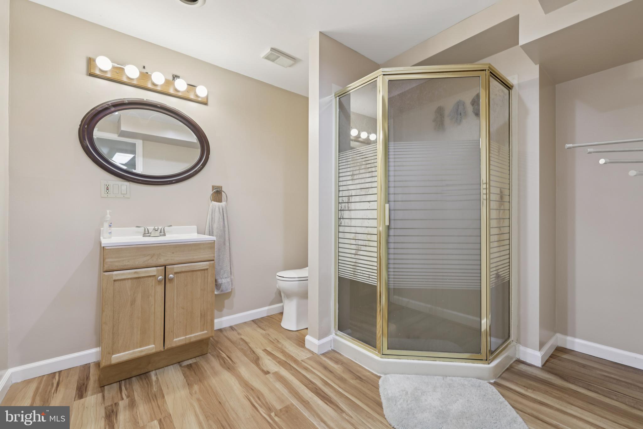 SIGNAL HILL - Residential