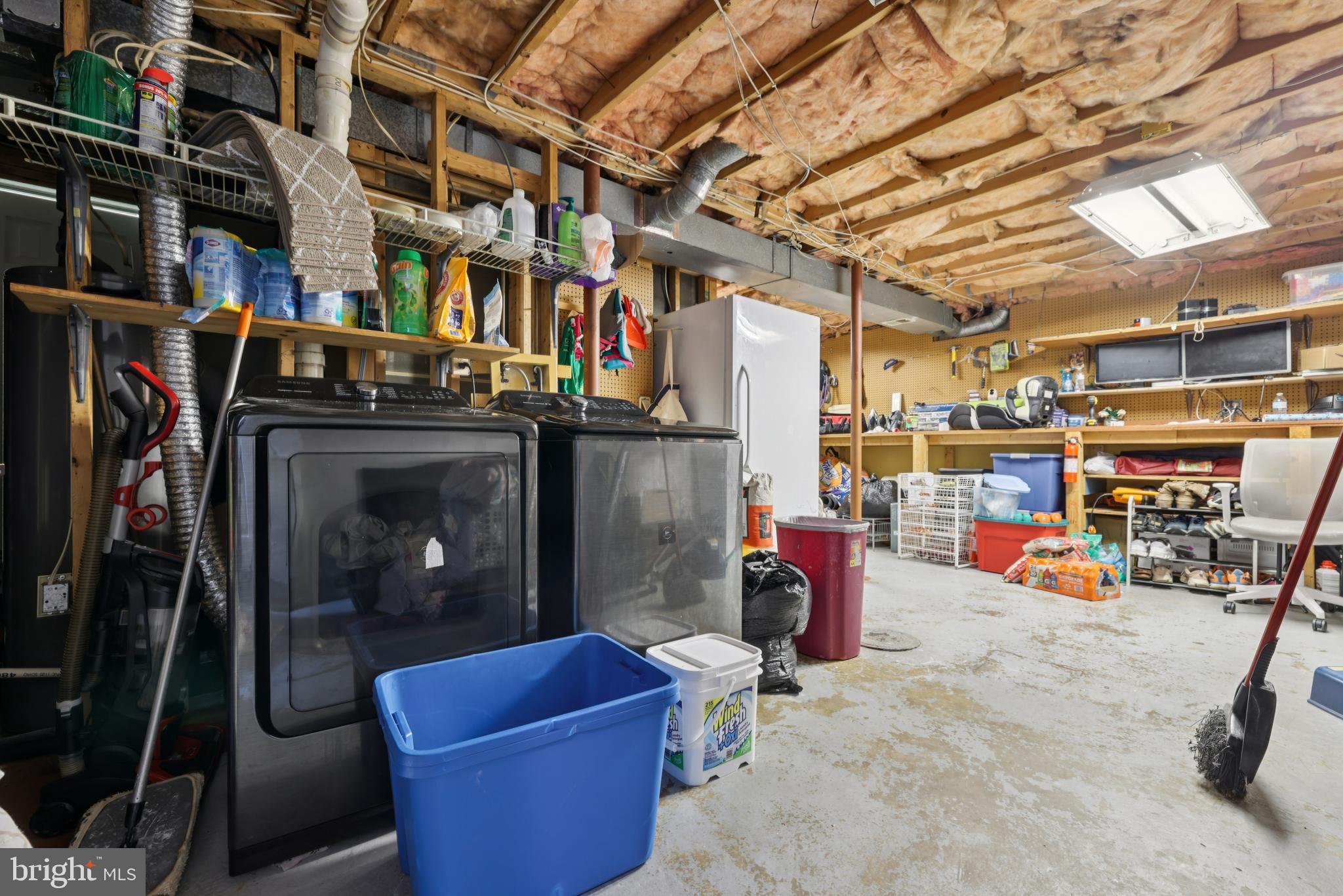 SIGNAL HILL - Residential