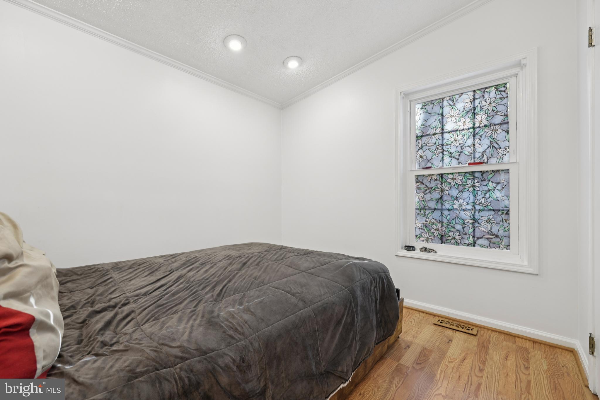 SIGNAL HILL - Residential