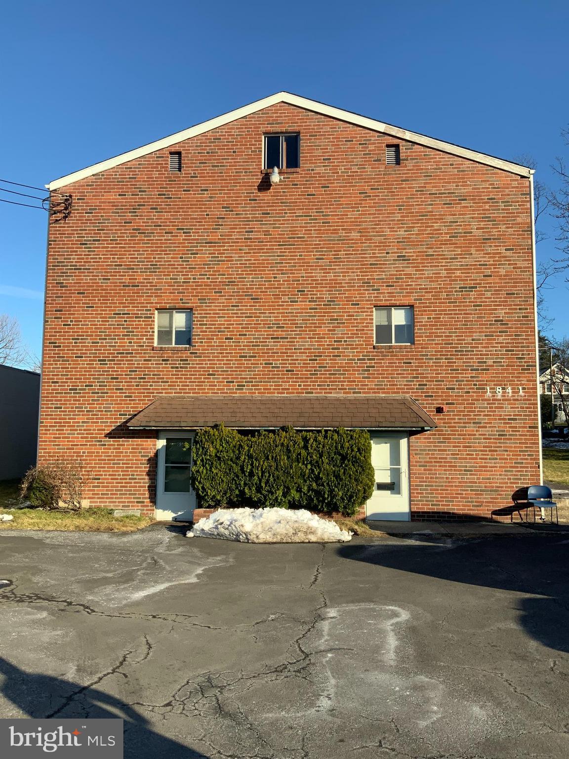 WILLOW GROVE - Commercial Sale