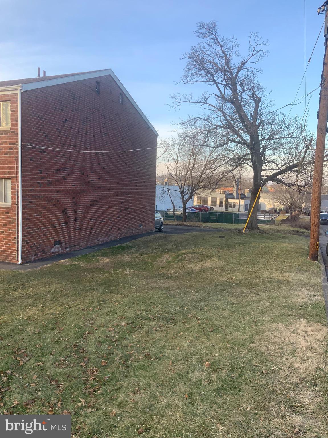 WILLOW GROVE - Commercial Sale