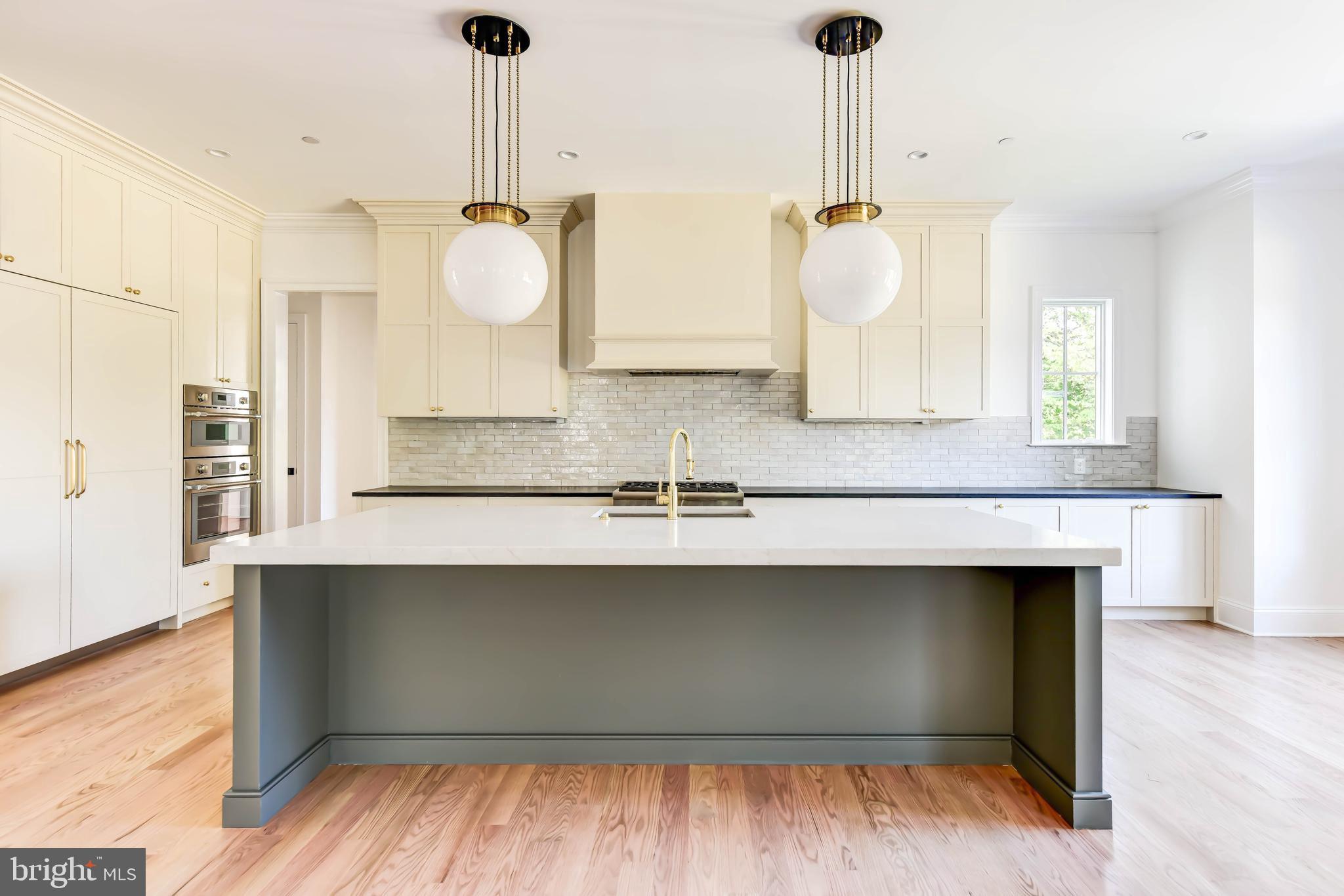 BURNING TREE VALLEY - Residential