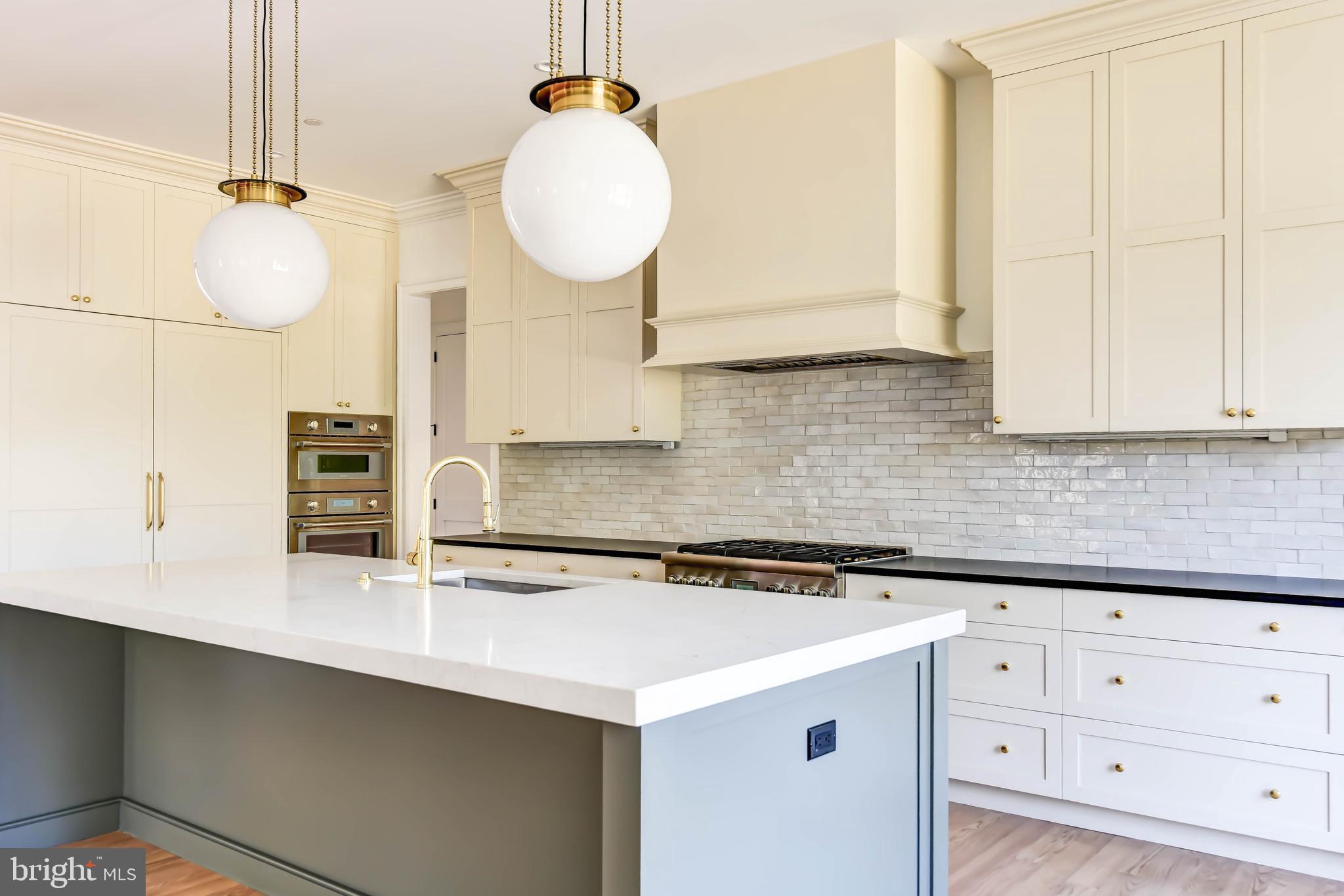 BURNING TREE VALLEY - Residential