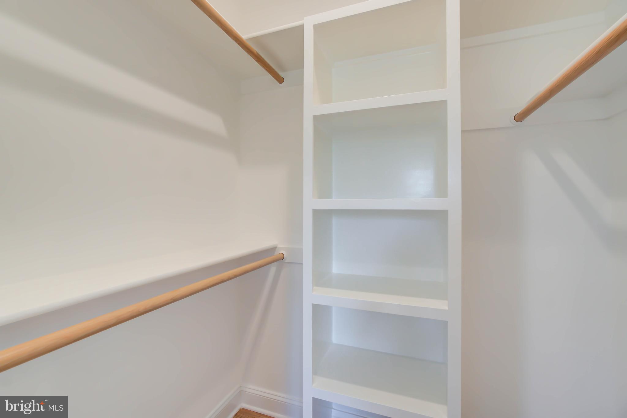 BURNING TREE VALLEY - Residential