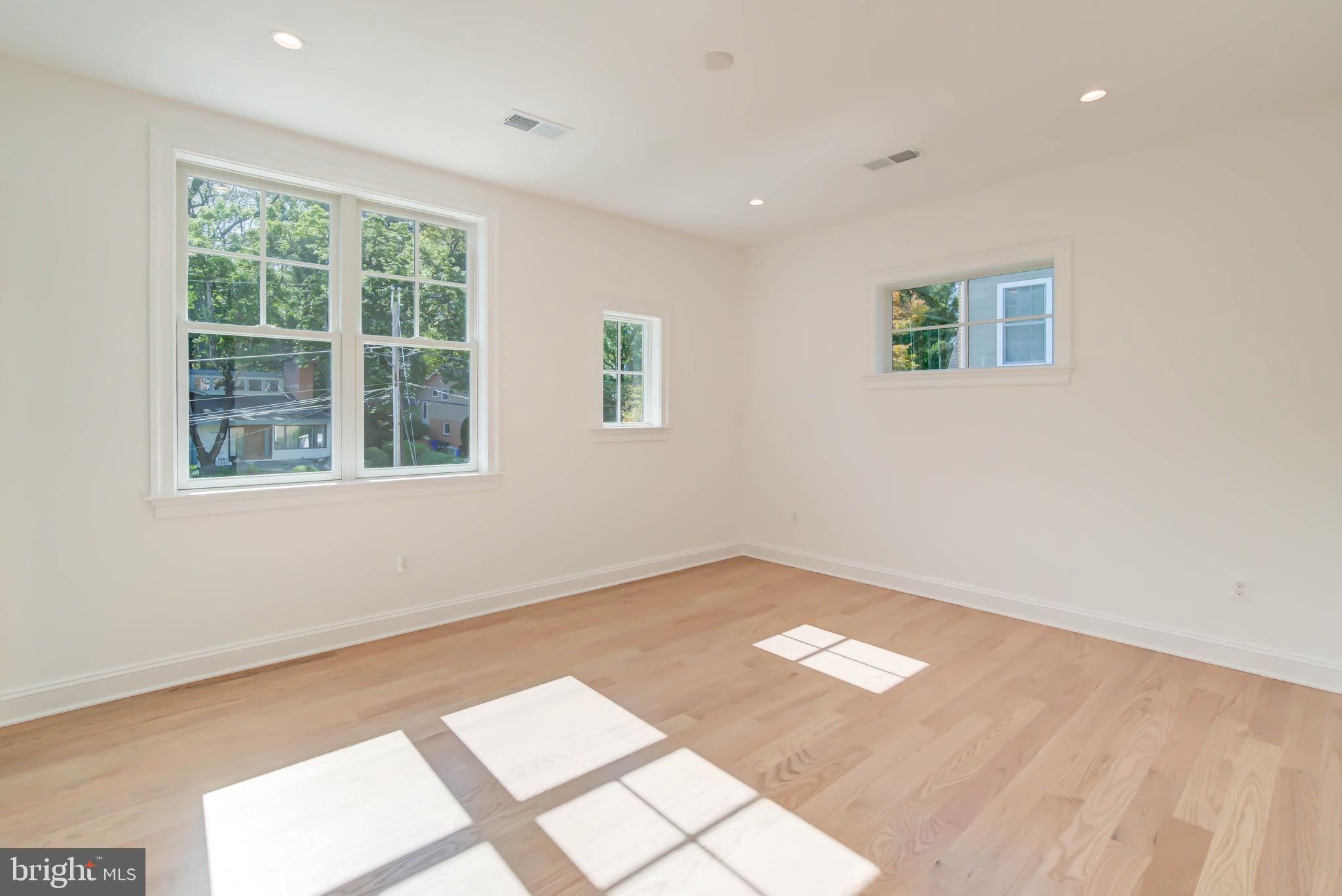 BURNING TREE VALLEY - Residential