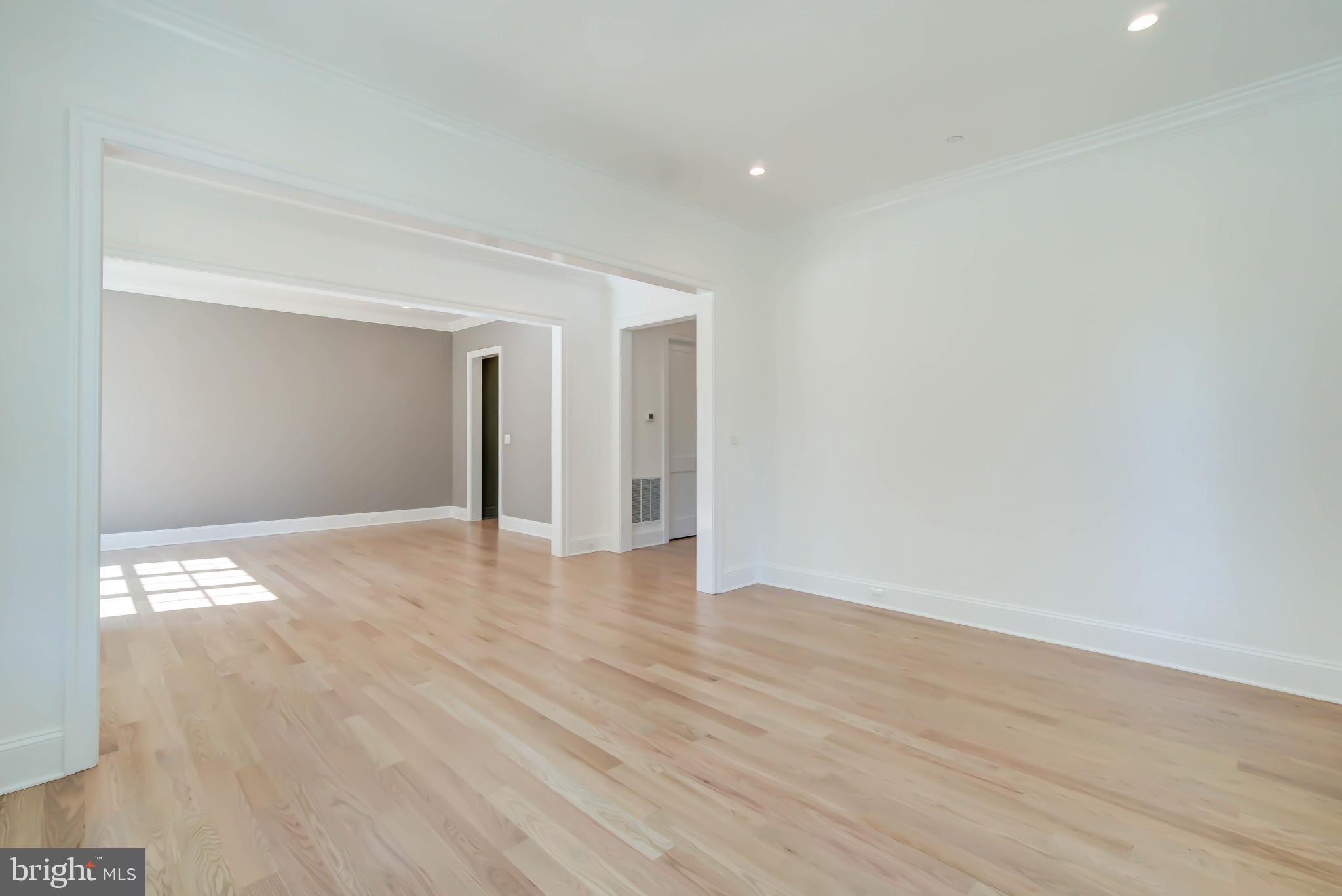 BURNING TREE VALLEY - Residential