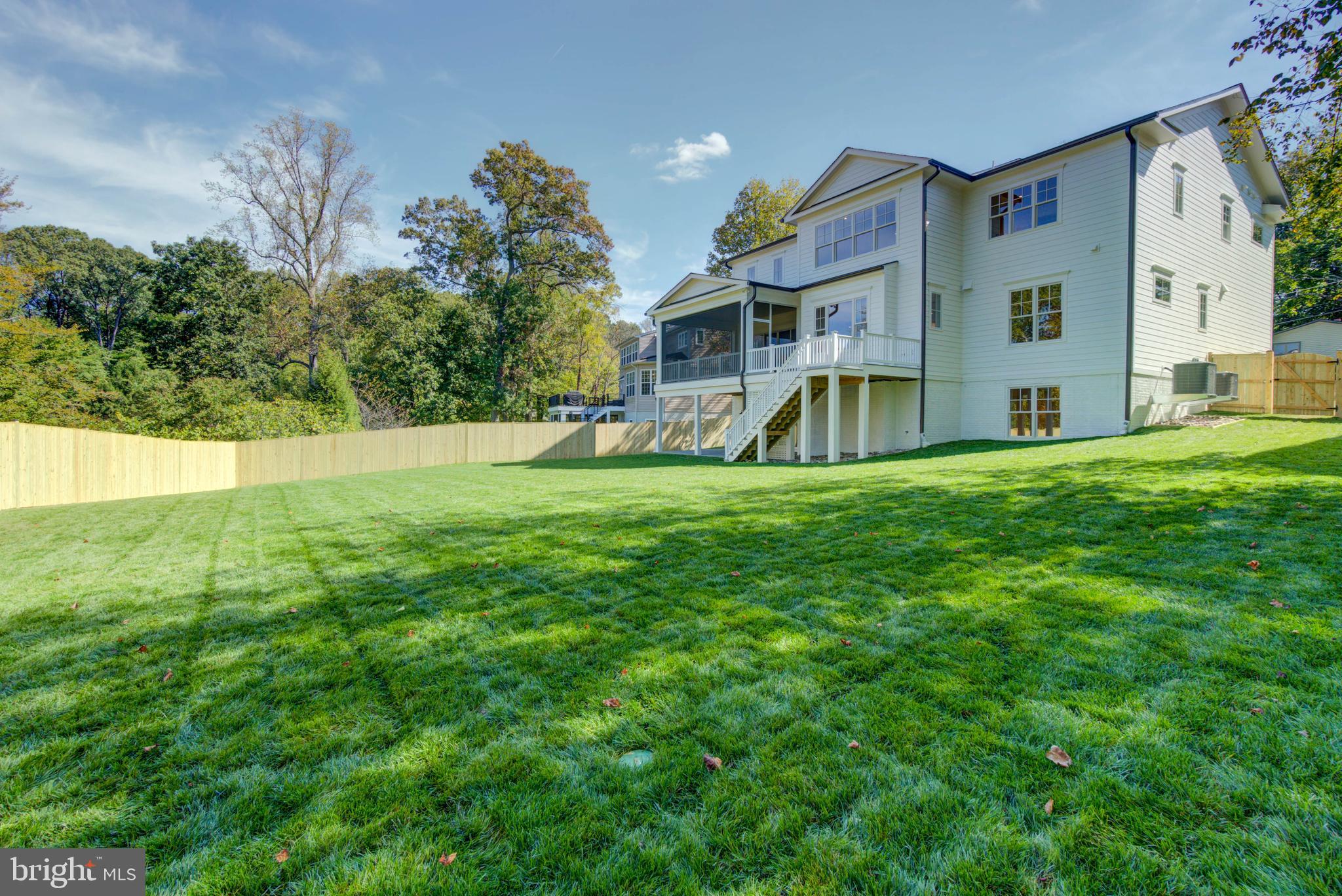 BURNING TREE VALLEY - Residential