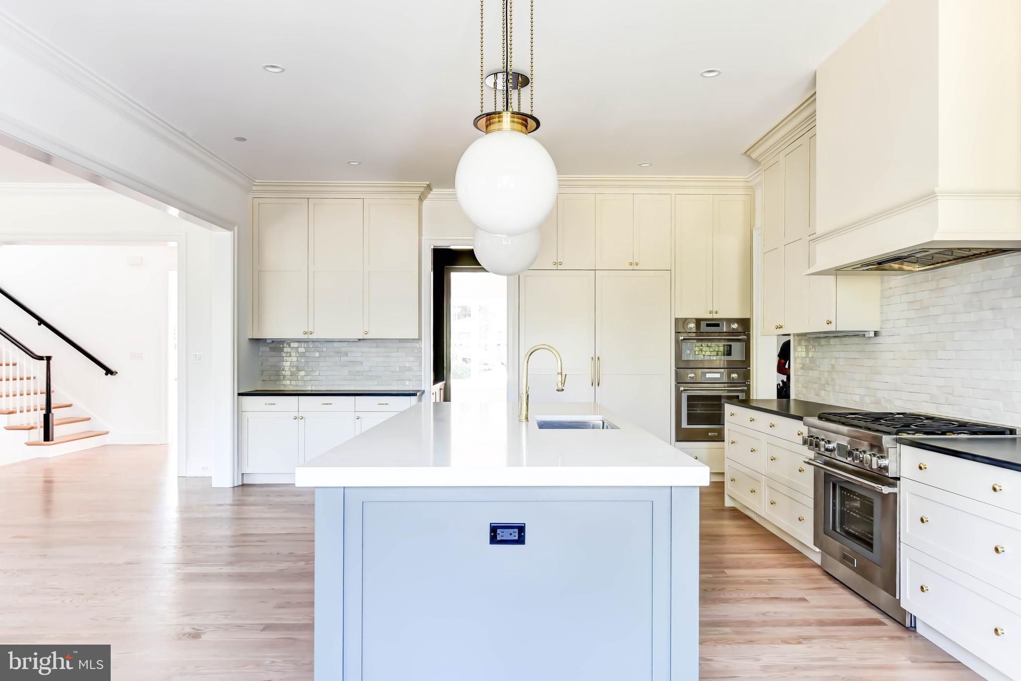 BURNING TREE VALLEY - Residential