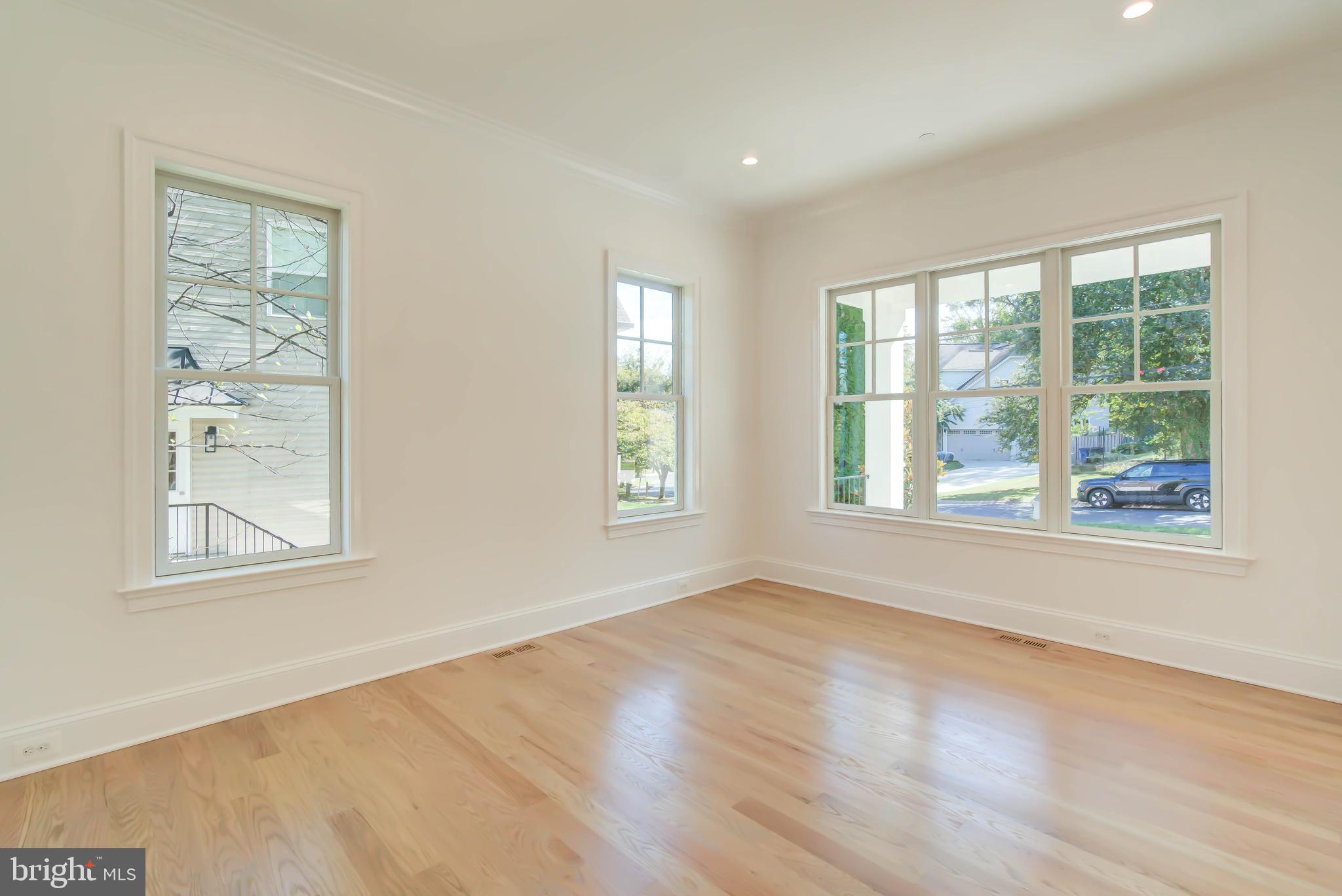 BURNING TREE VALLEY - Residential