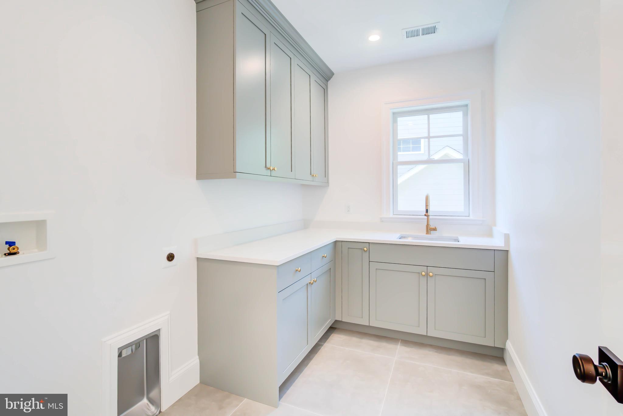 BURNING TREE VALLEY - Residential