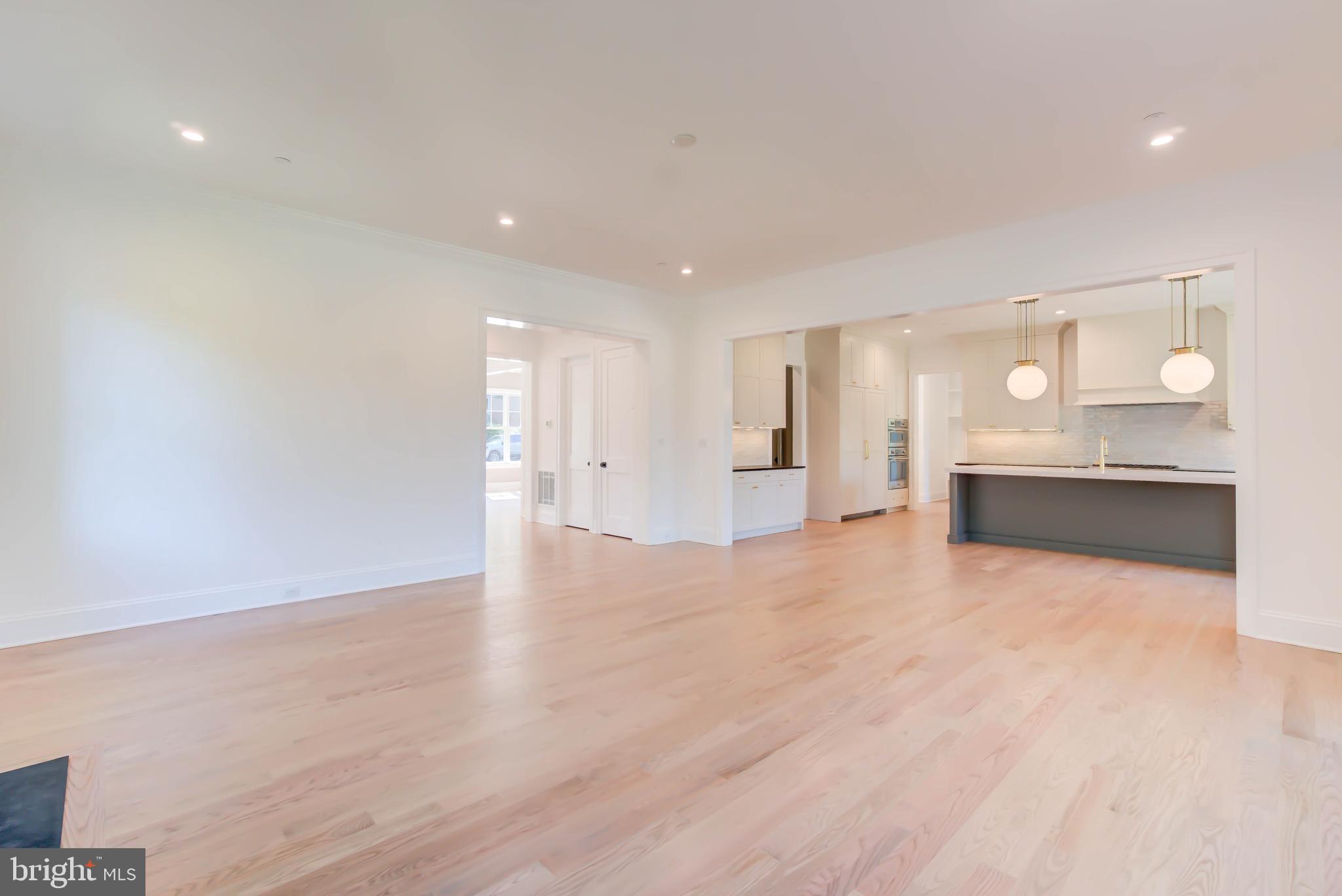 BURNING TREE VALLEY - Residential