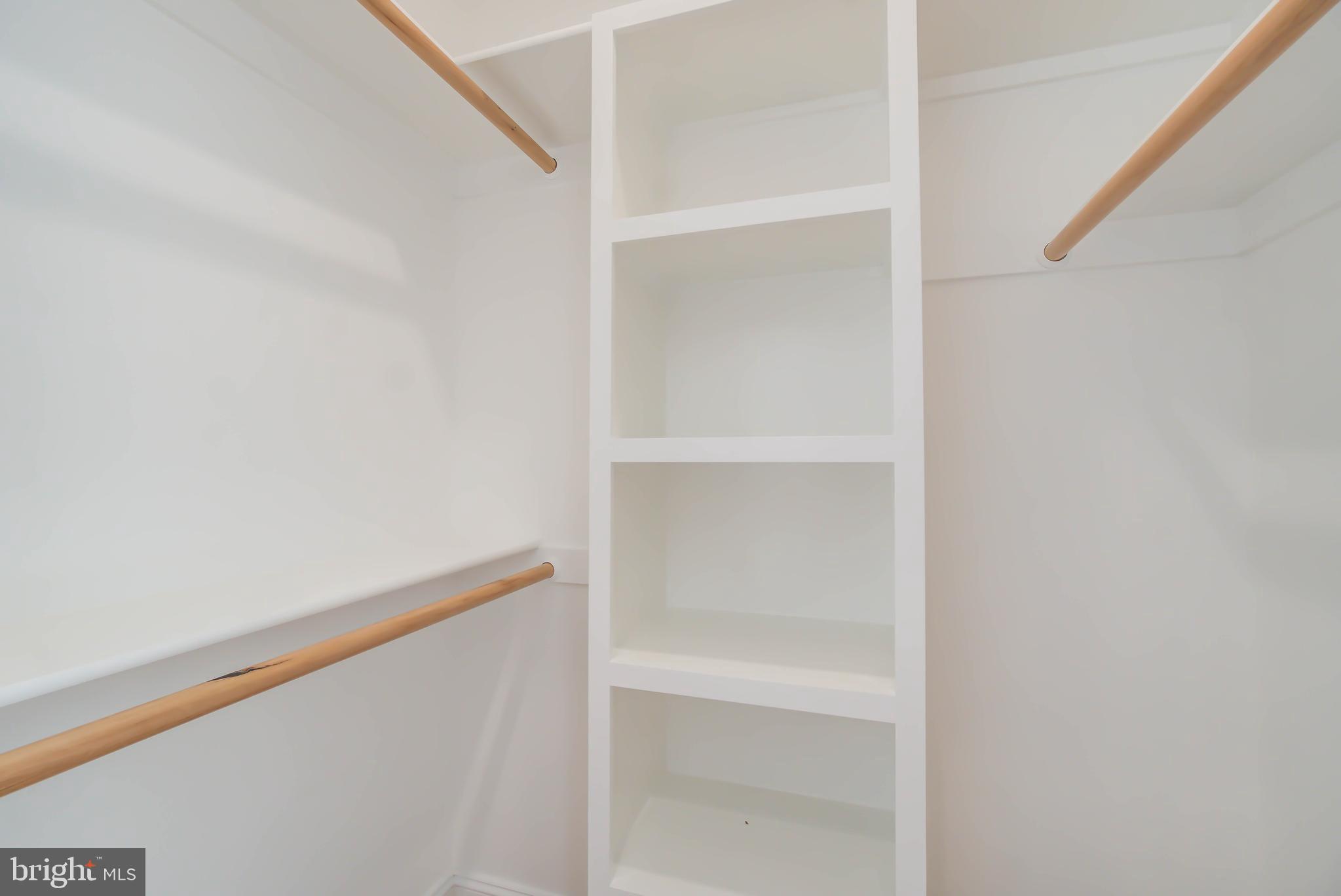 BURNING TREE VALLEY - Residential