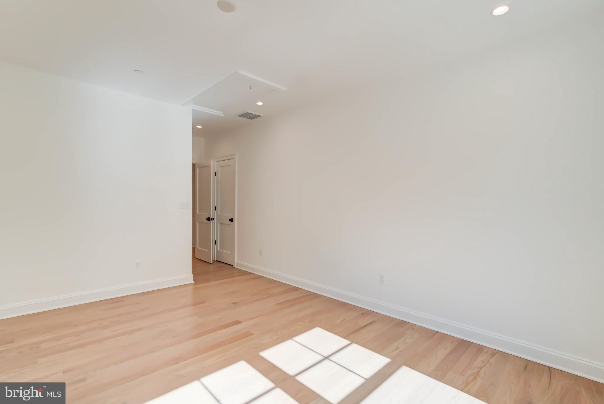 BURNING TREE VALLEY - Residential