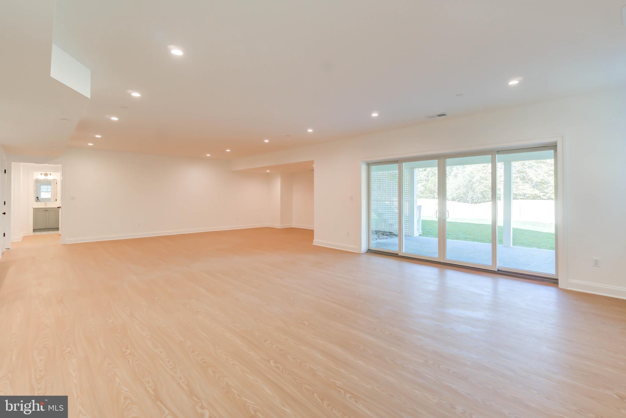 BURNING TREE VALLEY - Residential