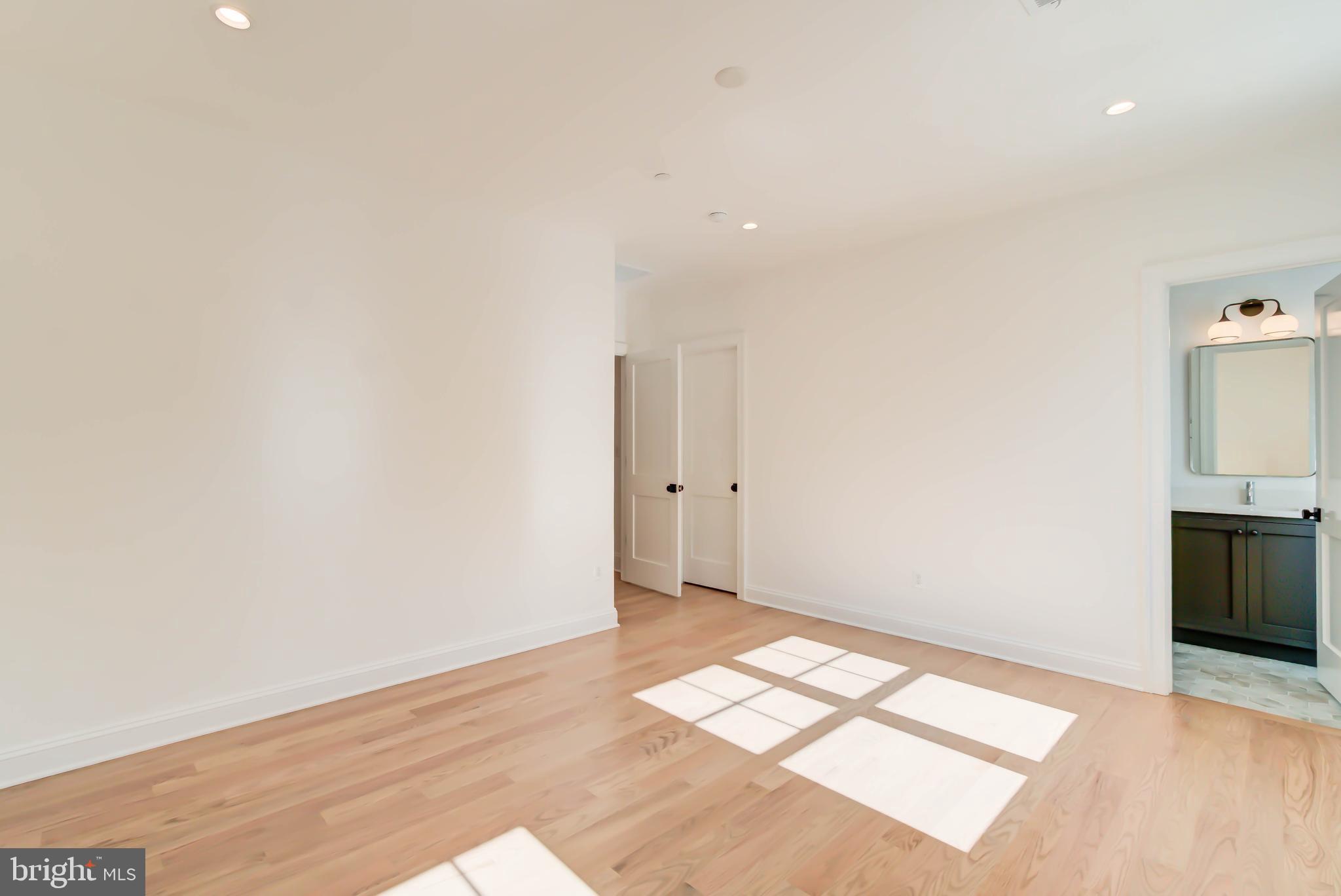 BURNING TREE VALLEY - Residential