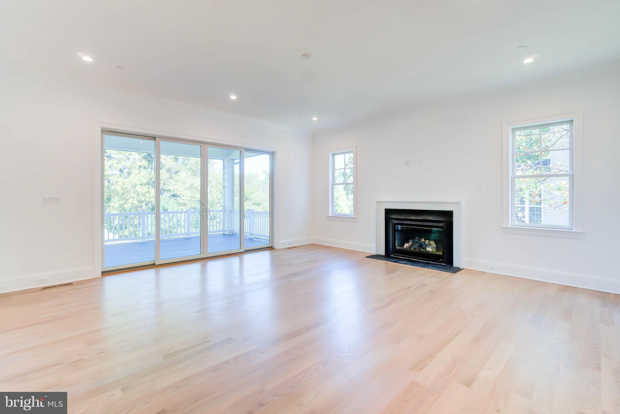 BURNING TREE VALLEY - Residential