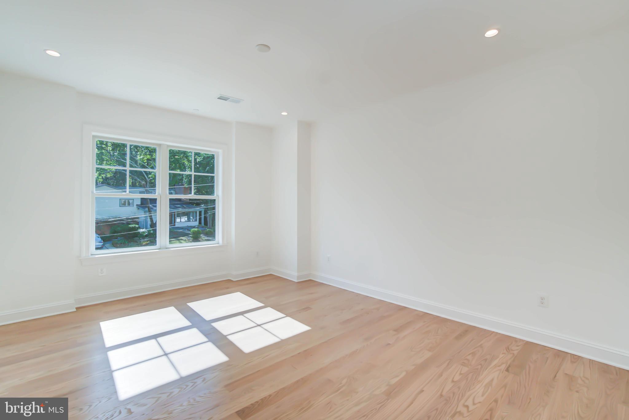 BURNING TREE VALLEY - Residential