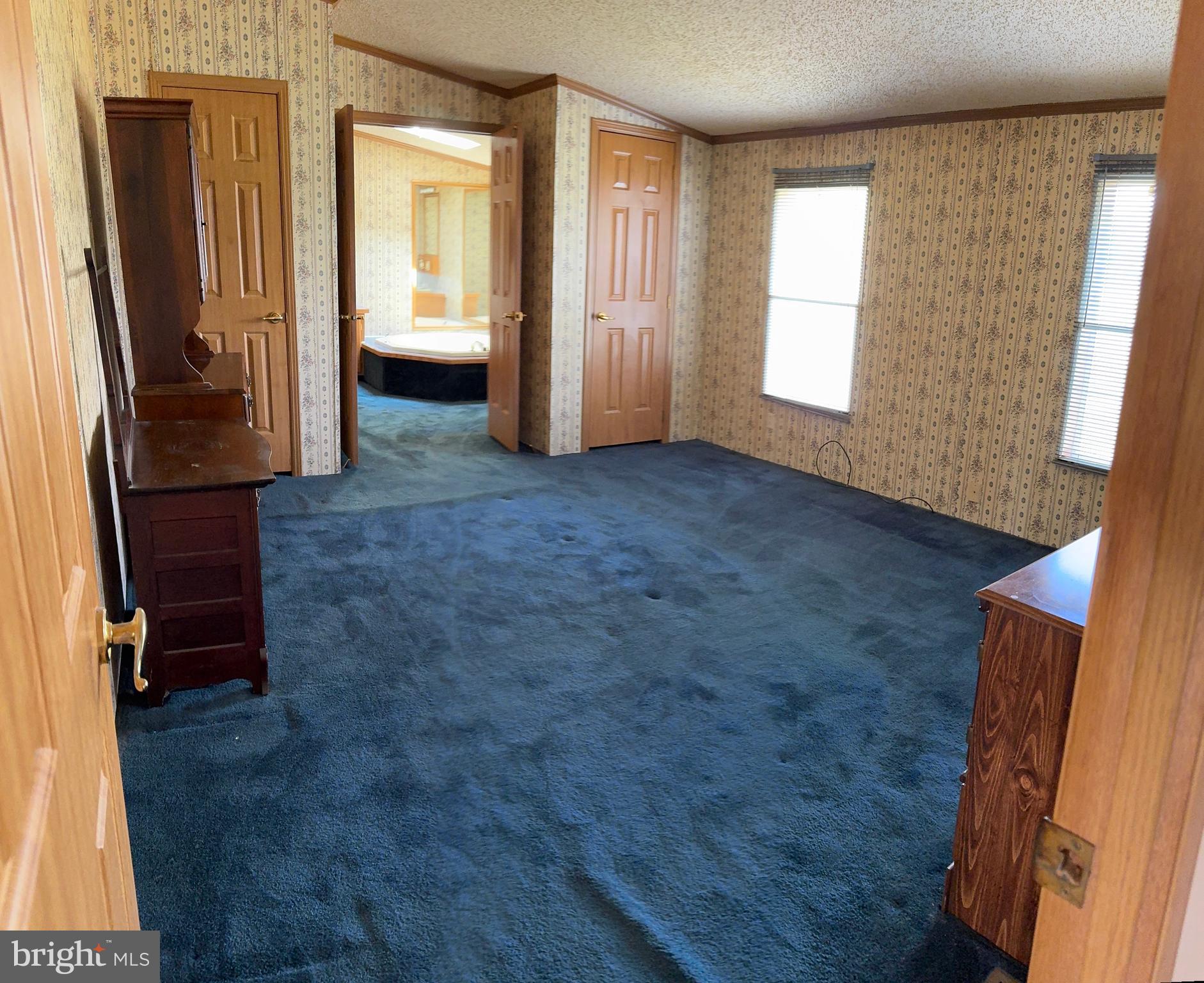 PICKWICK ACRES - Residential