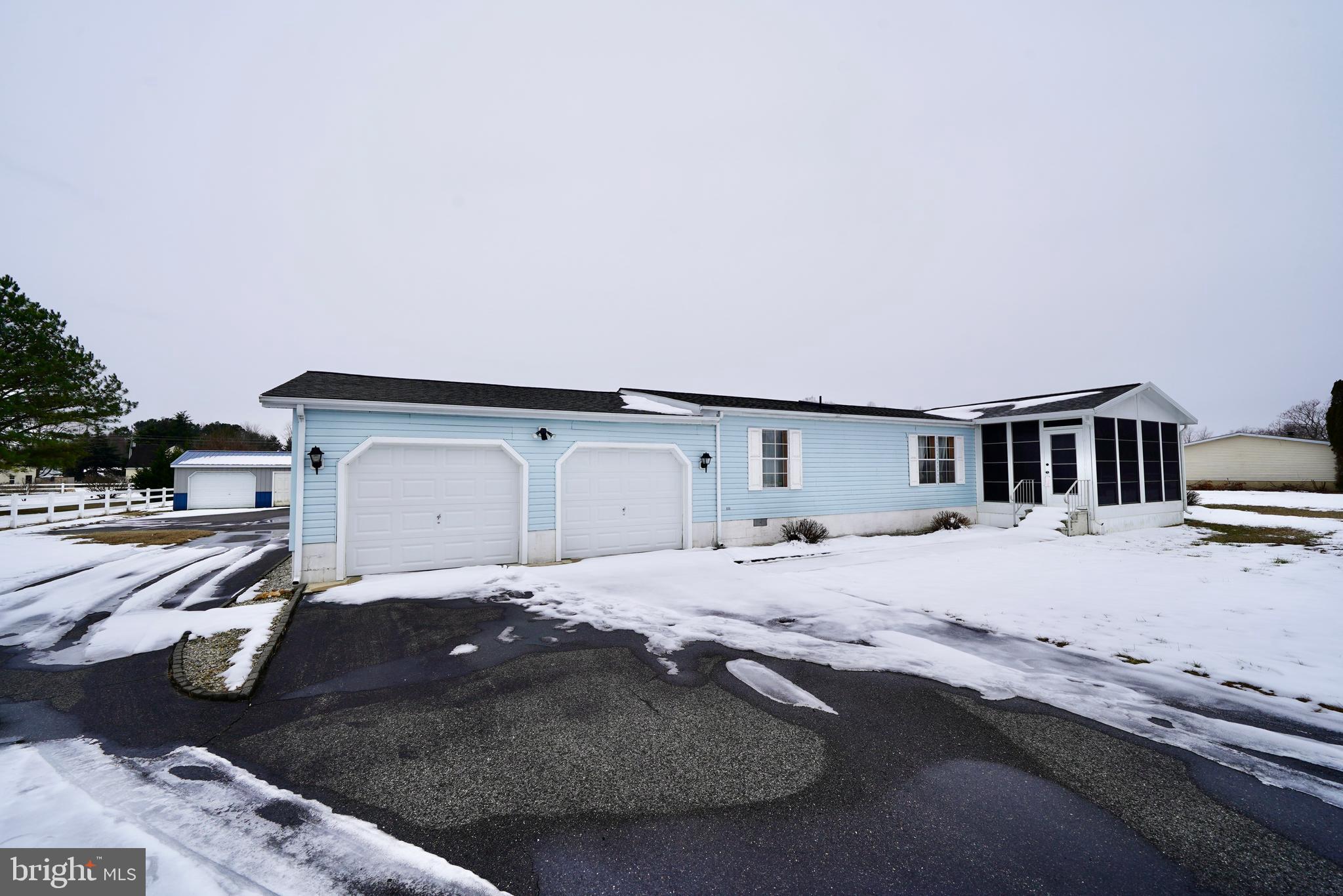 114 DICKENS LANE