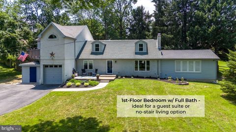 950 MANOR LANE SOUTHAMPTON PA 18966