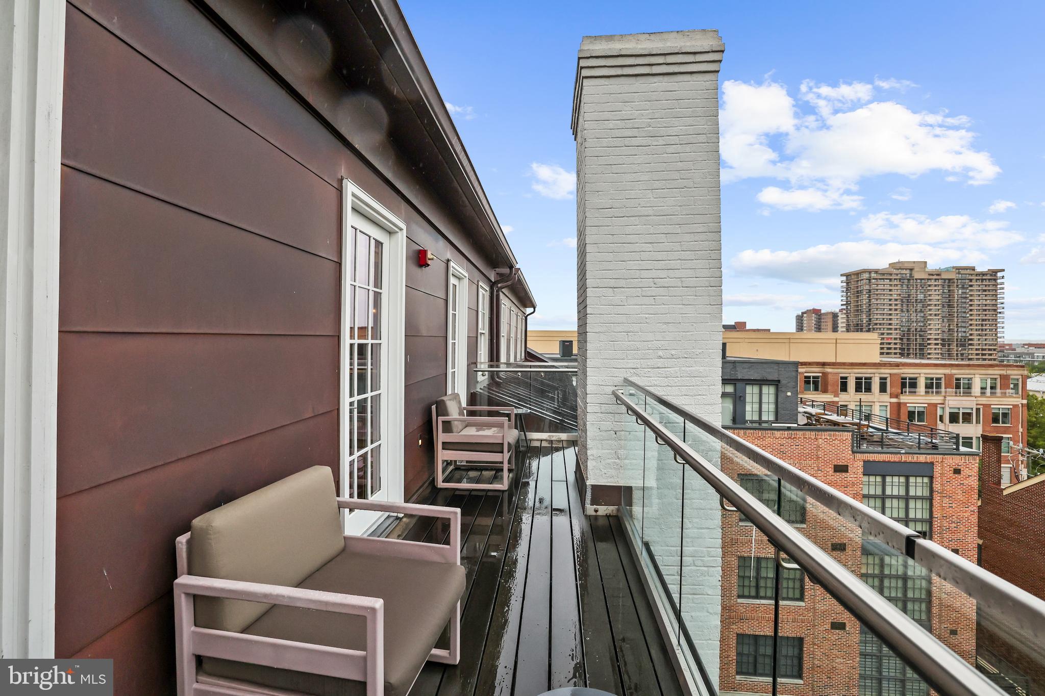 OLD TOWN ALEXANDRIA - Residential