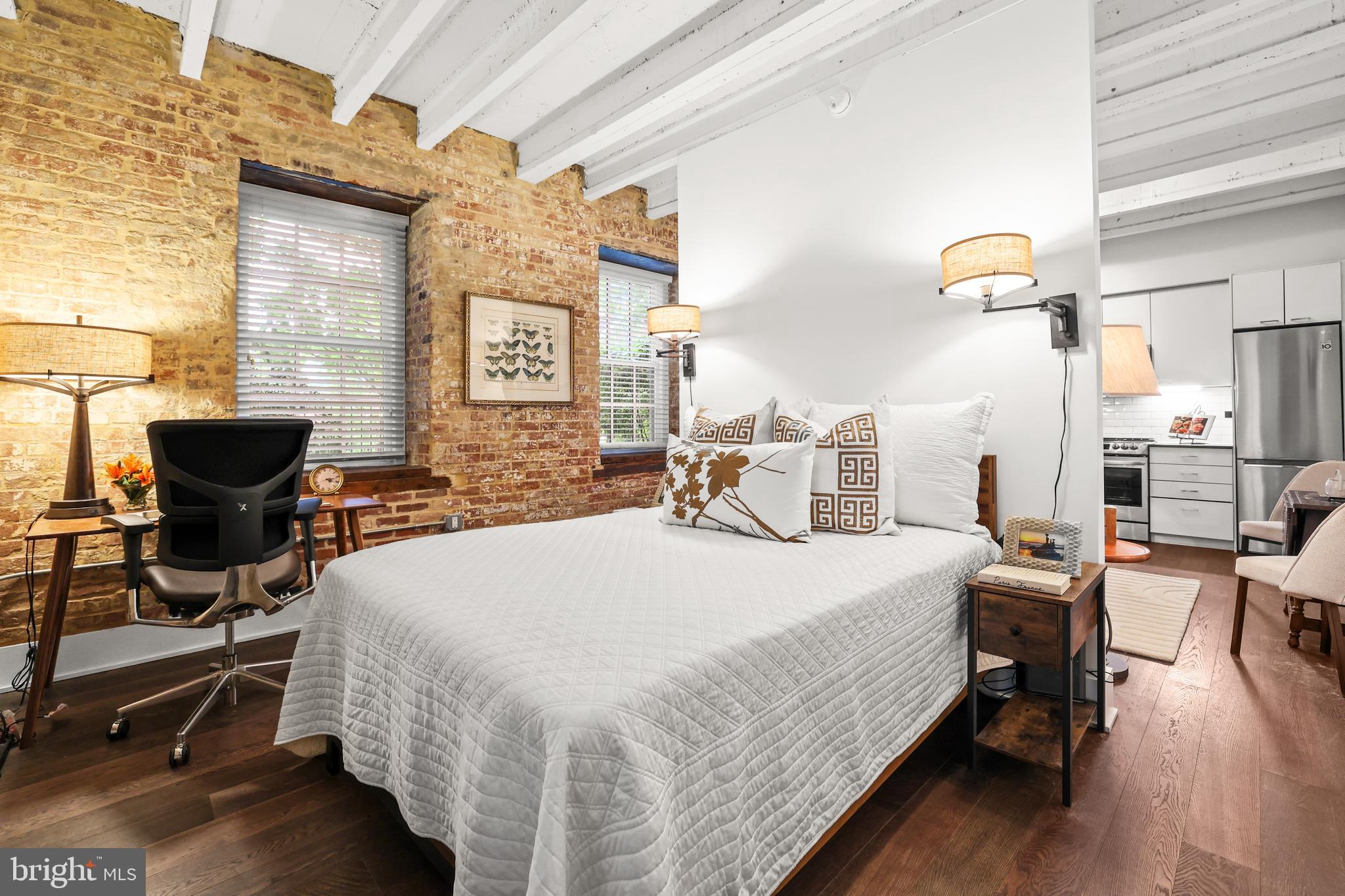 OLD TOWN ALEXANDRIA - Residential