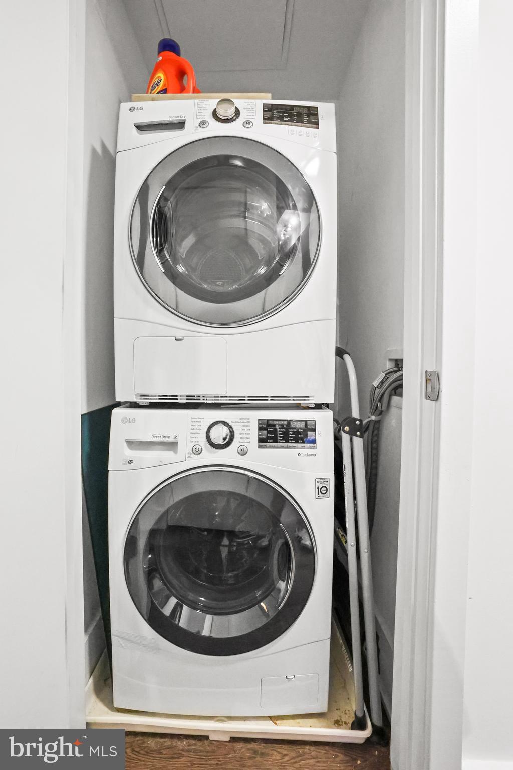 OLD TOWN ALEXANDRIA - Residential