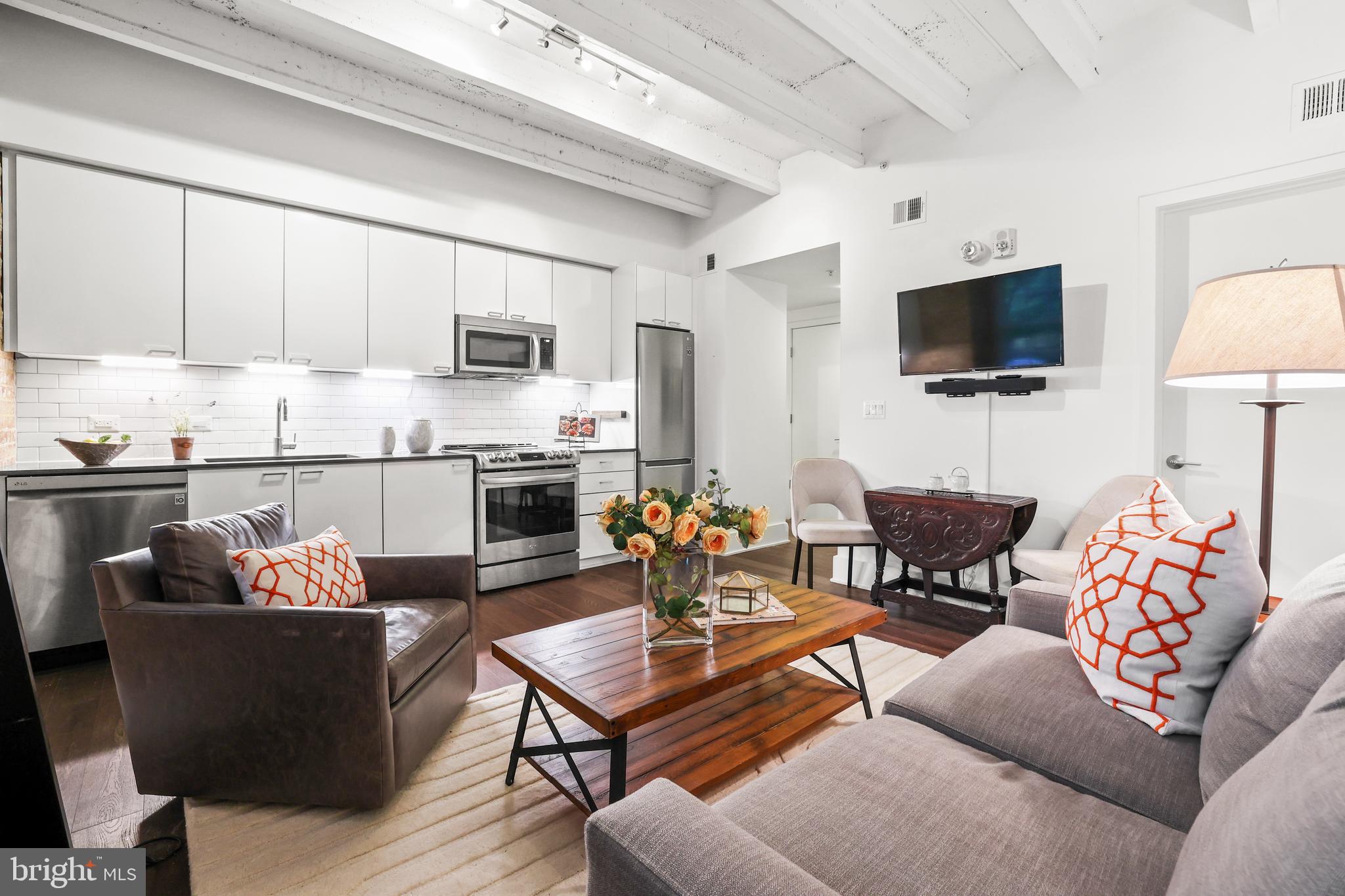 OLD TOWN ALEXANDRIA - Residential