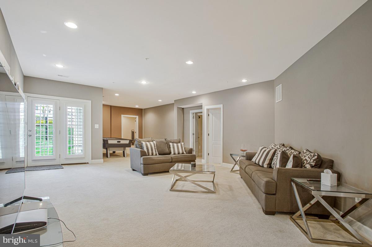 WESTWOOD - Residential