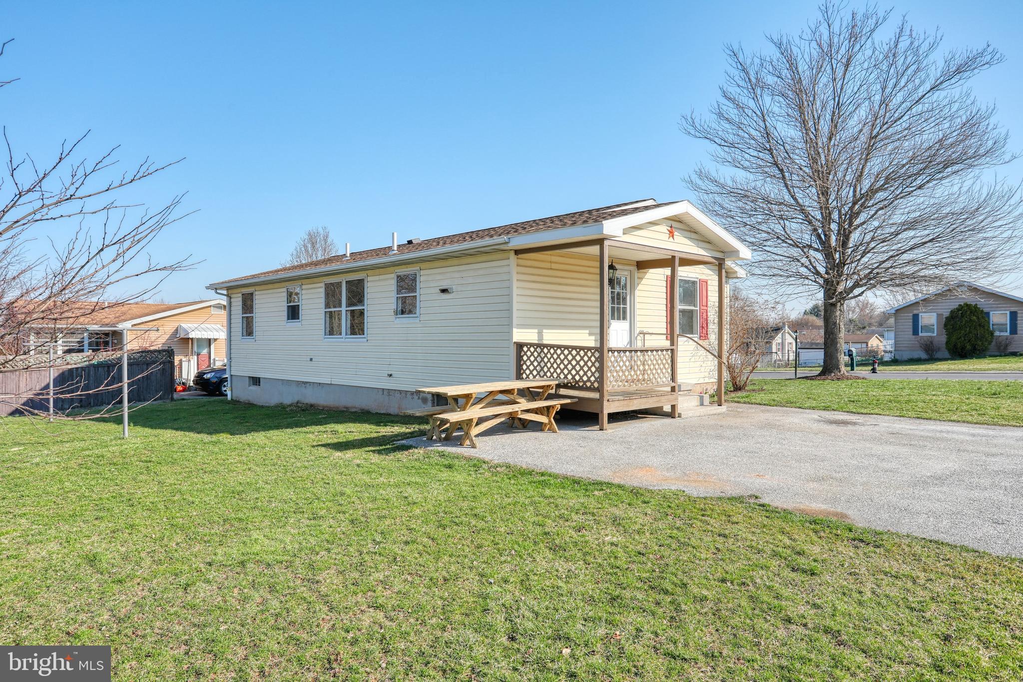 OXFORD ESTATES - Residential