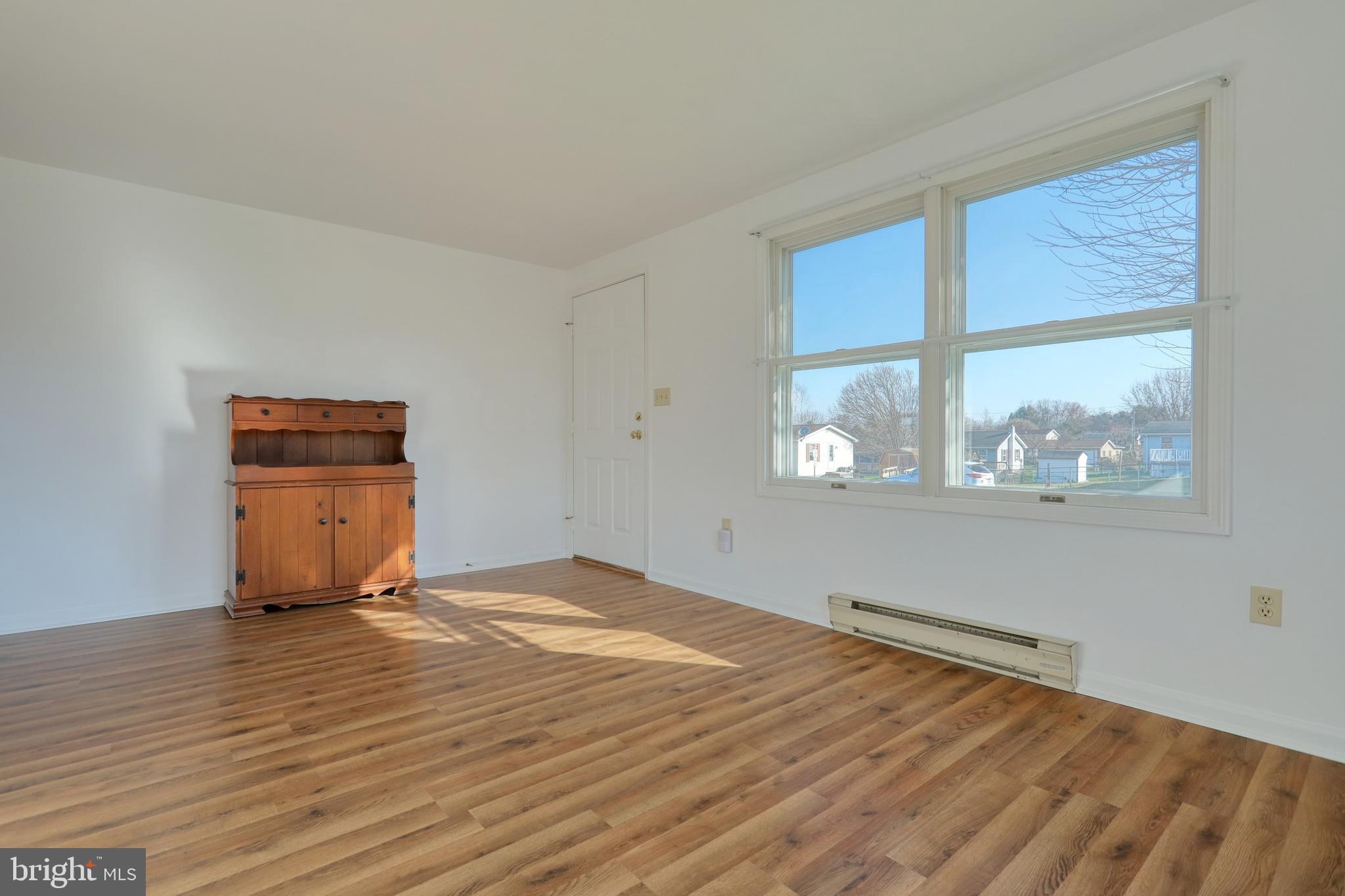 OXFORD ESTATES - Residential