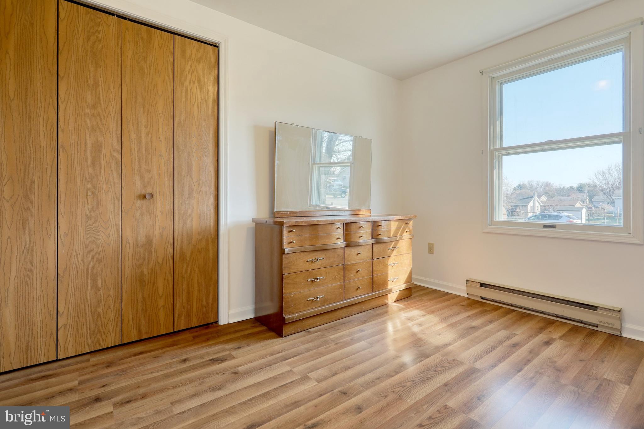 OXFORD ESTATES - Residential