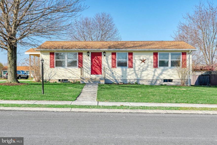 NICE CORNER LOT close to Hanover, Gettysburg, York and Maryland. New laminate wood floors     and some light fixtures were just installed. Perfect for one floor living! Full basement open to do what you would like! Must see!!