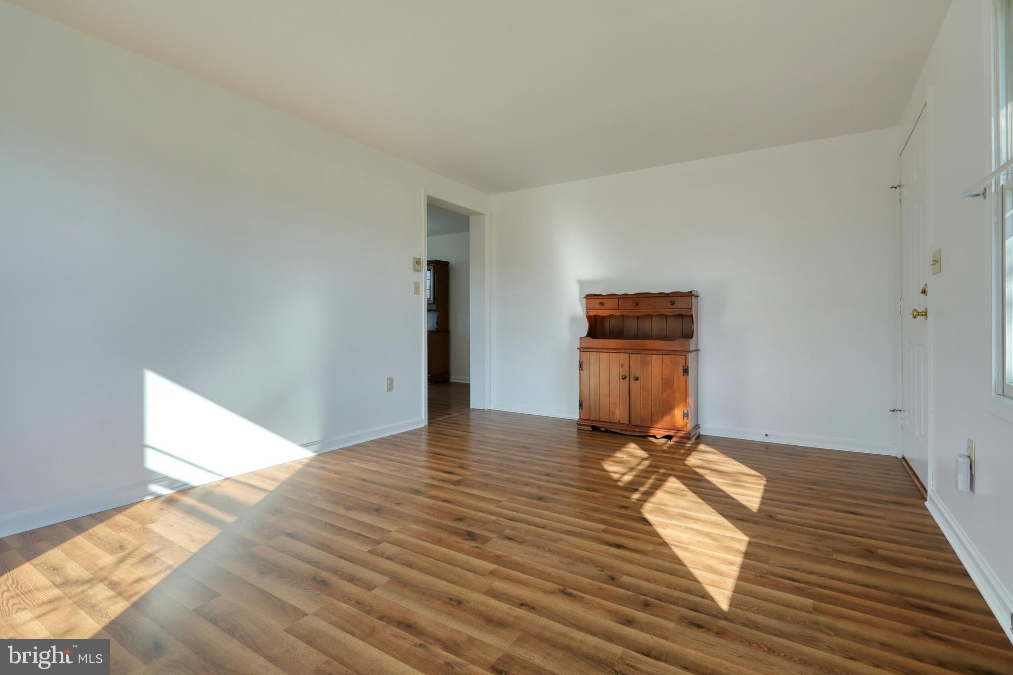 OXFORD ESTATES - Residential