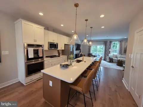 MLS: MDHR2055208
