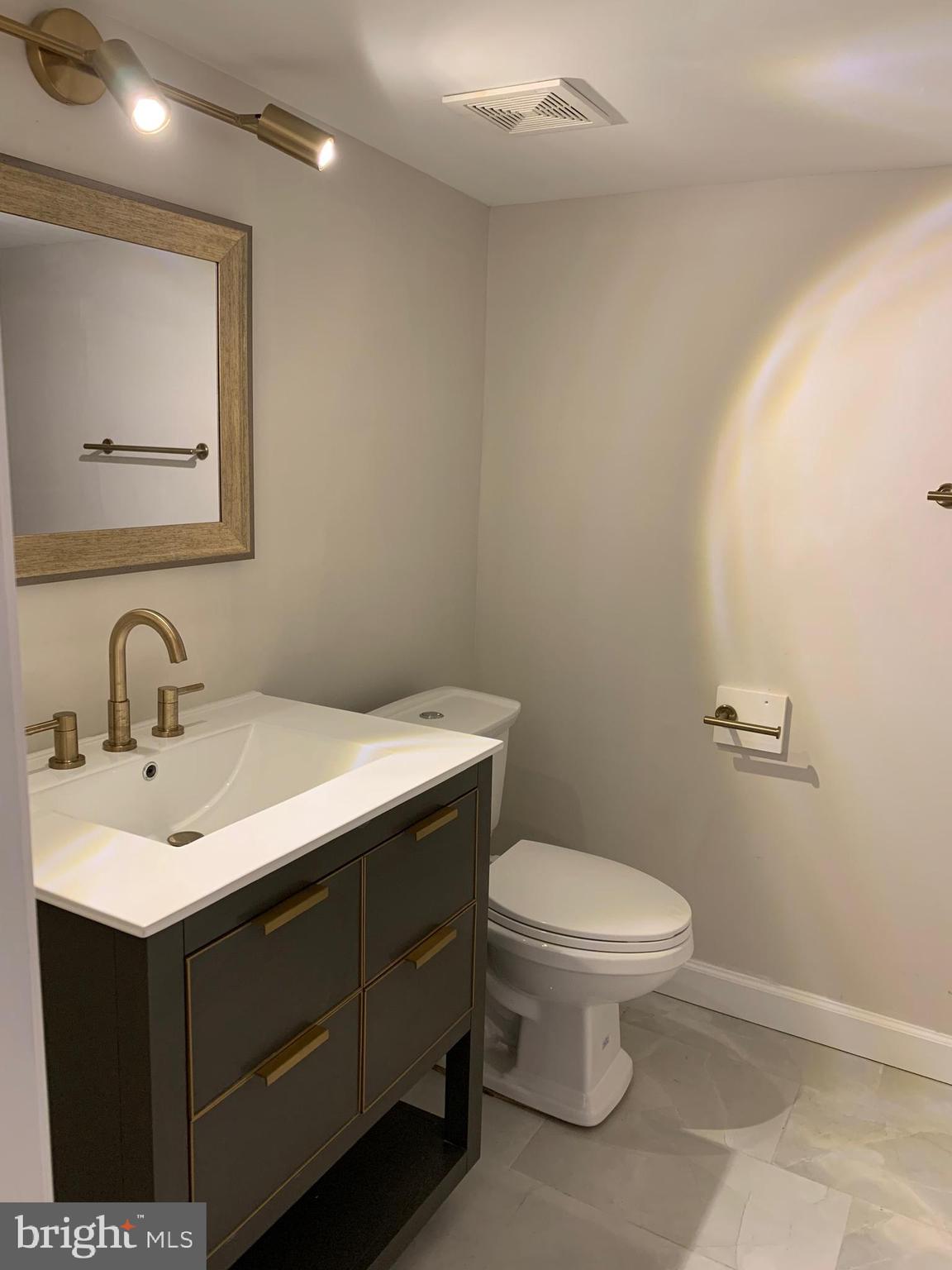 BELAIR-EDISON - Residential Lease