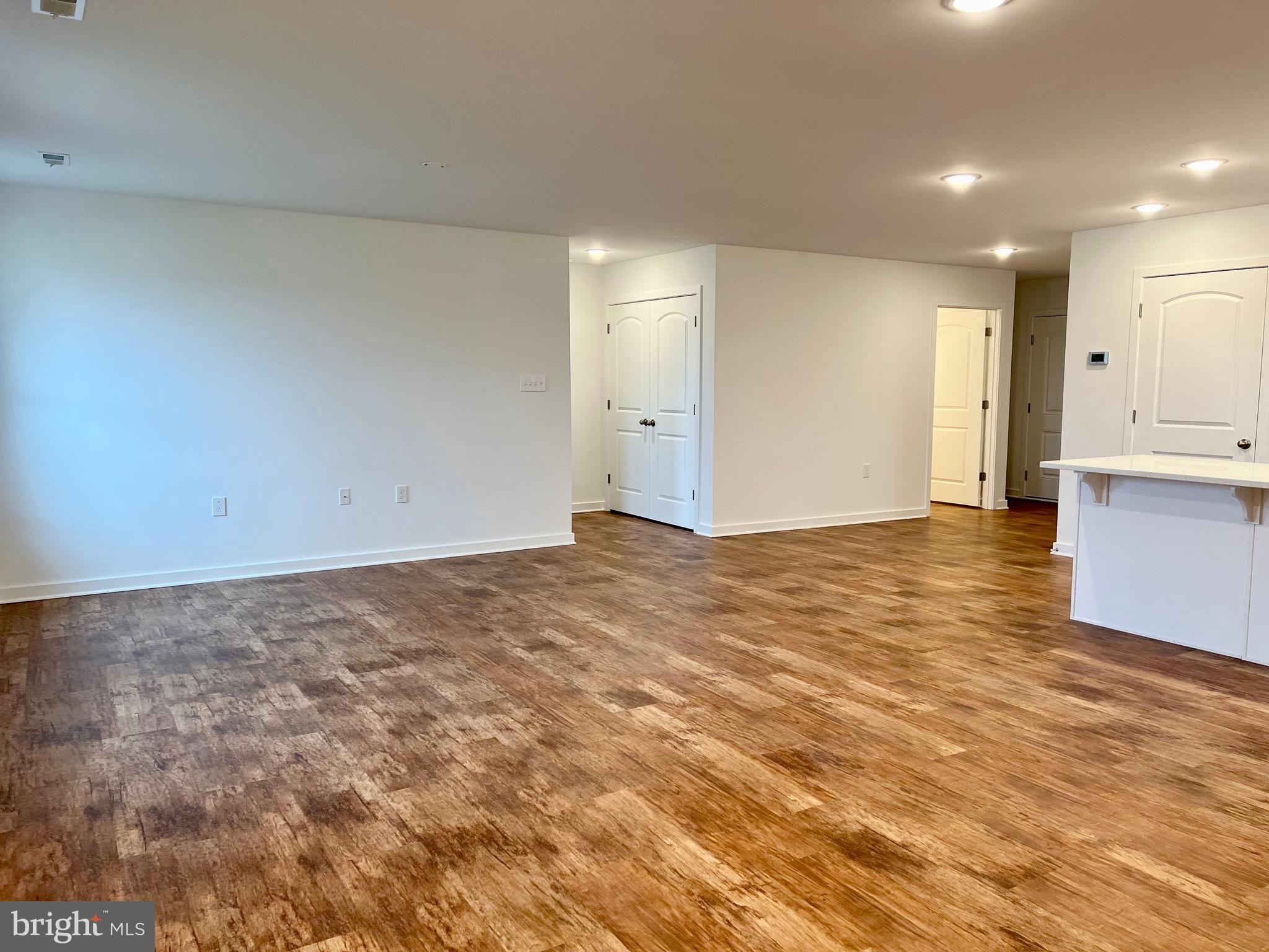 CARDINAL POINTE - Residential